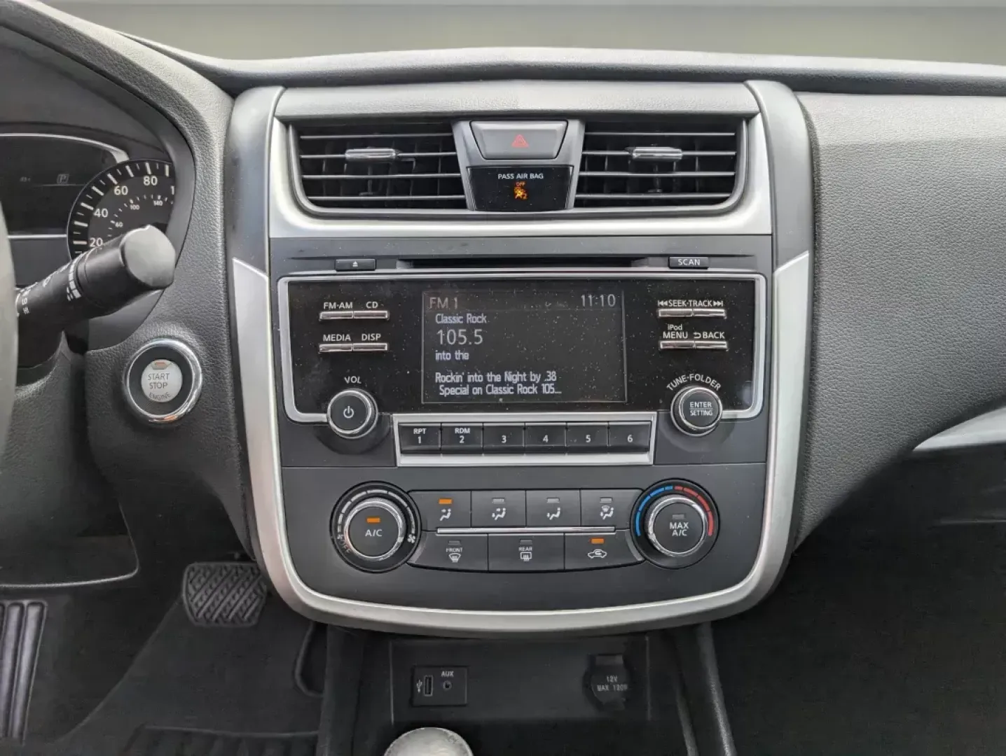 2017 /Sport Interior Nissan Altima 2.5 SR (1N4AL3AP2HC) with an Regular Unleaded I-4 2.5 L/152 engine, 1-Speed CVT w/OD transmission, located at 3959 U.S. 80 W, Phenix City, AL, 36870, (334) 297-4885, 32.469296, -85.135185 - 2017 Nissan Altima 2.5 SR - Photo#14