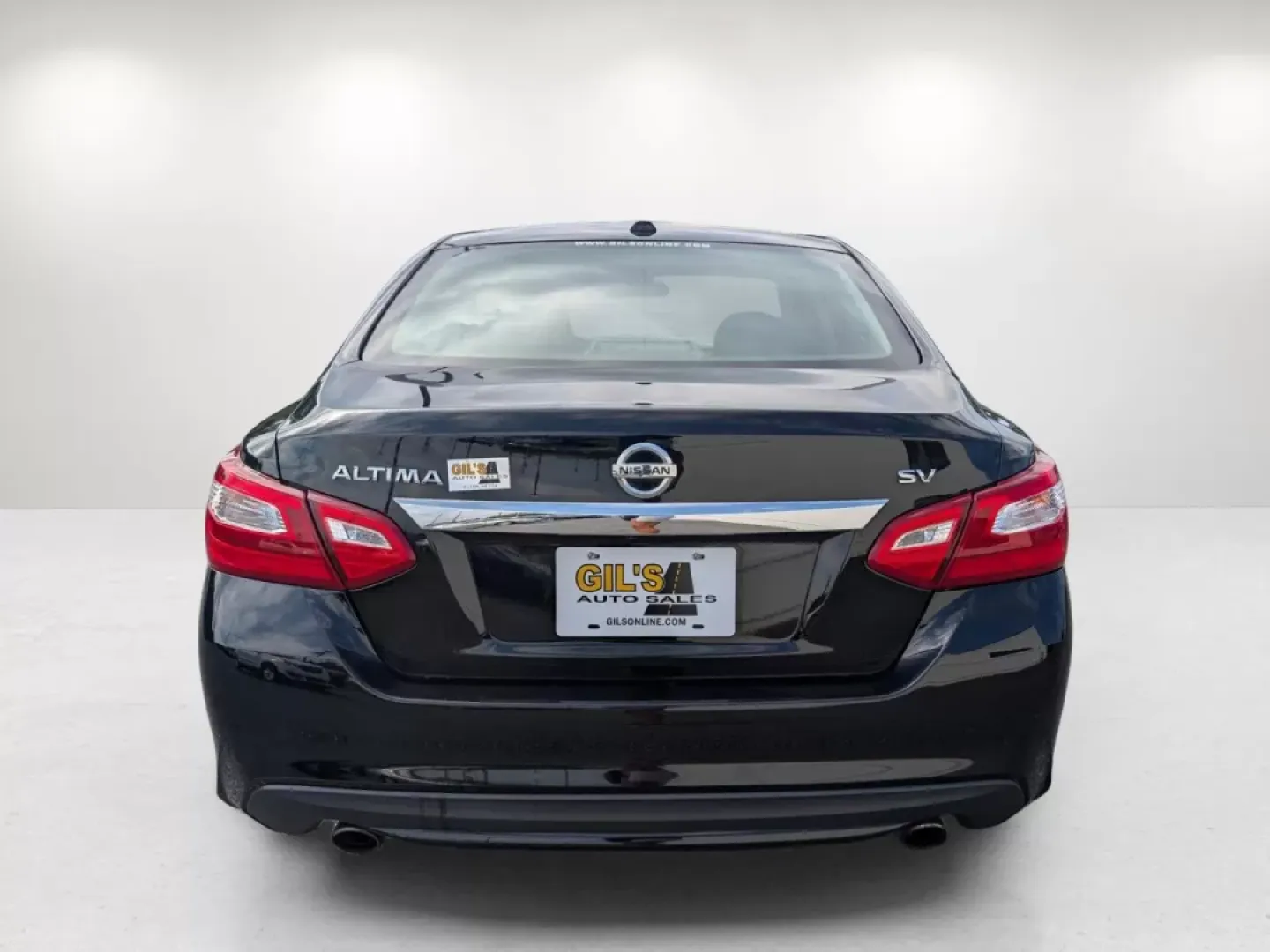 2017 /Charcoal Nissan Altima 2.5 SV (1N4AL3AP0HC) with an Other engine, located at 1430 Gateway Drive, Opelika, AL, 36801, (334) 239-0944, 32.637871, -85.409790 - Experience the perfect blend of style, comfort, and reliability with the 2017 Nissan Altima 2.5 SV, ideal for daily commutes, weekend getaways, or family adventures. At Gils Auto, located at 3959 U.S. 80 W, Phenix City, AL 36870, we understand that finding the right car can be a challenge, especiall - Photo#5