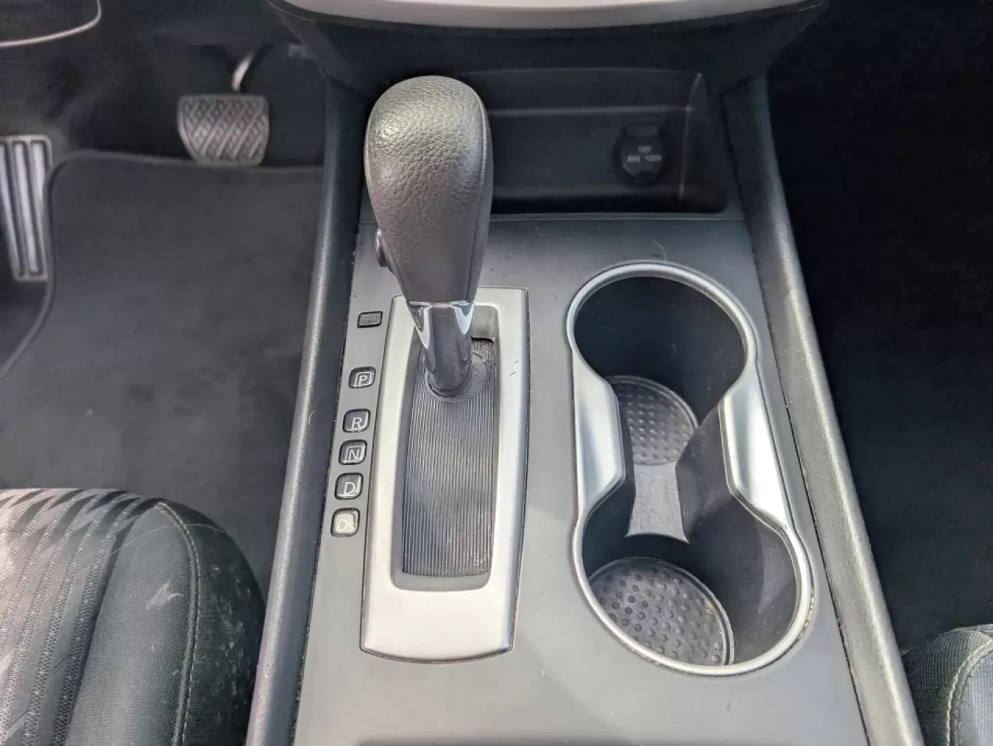 2017 /Charcoal Nissan Altima 2.5 SV (1N4AL3AP0HC) with an Other engine, located at 1430 Gateway Drive, Opelika, AL, 36801, (334) 239-0944, 32.637871, -85.409790 - Experience the perfect blend of style, comfort, and reliability with the 2017 Nissan Altima 2.5 SV, ideal for daily commutes, weekend getaways, or family adventures. At Gils Auto, located at 3959 U.S. 80 W, Phenix City, AL 36870, we understand that finding the right car can be a challenge, especiall - Photo#12
