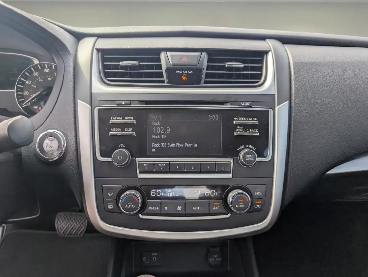 2017 /Charcoal Nissan Altima 2.5 SV (1N4AL3AP0HC) with an Other engine, located at 1430 Gateway Drive, Opelika, AL, 36801, (334) 239-0944, 32.637871, -85.409790 - Experience the perfect blend of style, comfort, and reliability with the 2017 Nissan Altima 2.5 SV, ideal for daily commutes, weekend getaways, or family adventures. At Gils Auto, located at 3959 U.S. 80 W, Phenix City, AL 36870, we understand that finding the right car can be a challenge, especiall - Photo#13