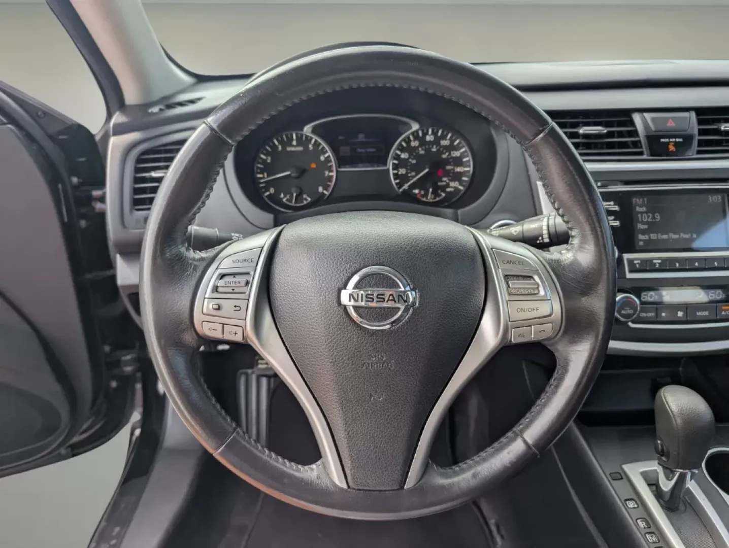 2017 /Charcoal Nissan Altima 2.5 SV (1N4AL3AP0HC) with an Other engine, located at 1430 Gateway Drive, Opelika, AL, 36801, (334) 239-0944, 32.637871, -85.409790 - Experience the perfect blend of style, comfort, and reliability with the 2017 Nissan Altima 2.5 SV, ideal for daily commutes, weekend getaways, or family adventures. At Gils Auto, located at 3959 U.S. 80 W, Phenix City, AL 36870, we understand that finding the right car can be a challenge, especiall - Photo#15