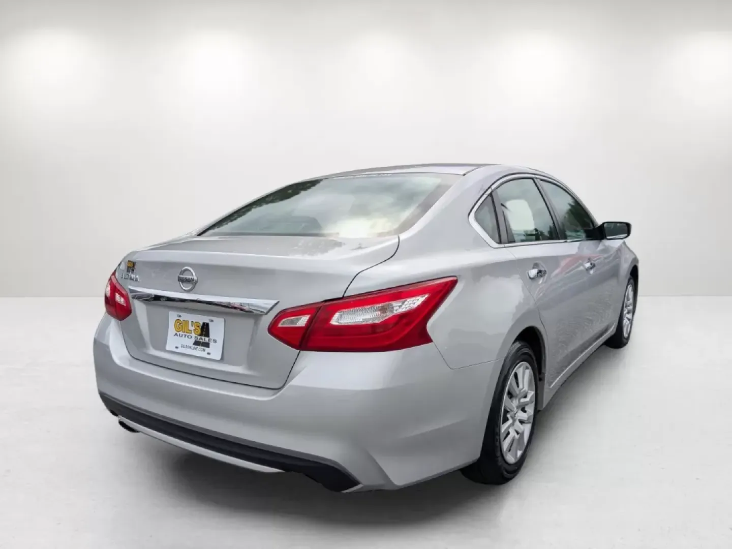 2017 /Charcoal Nissan Altima 2.5 S (1N4AL3AP8HN) with an Other engine, located at 3959 U.S. 80 W, Phenix City, AL, 36870, (334) 297-4885, 32.469296, -85.135185 - 2017 Nissan Altima 2.5 S - Photo#5