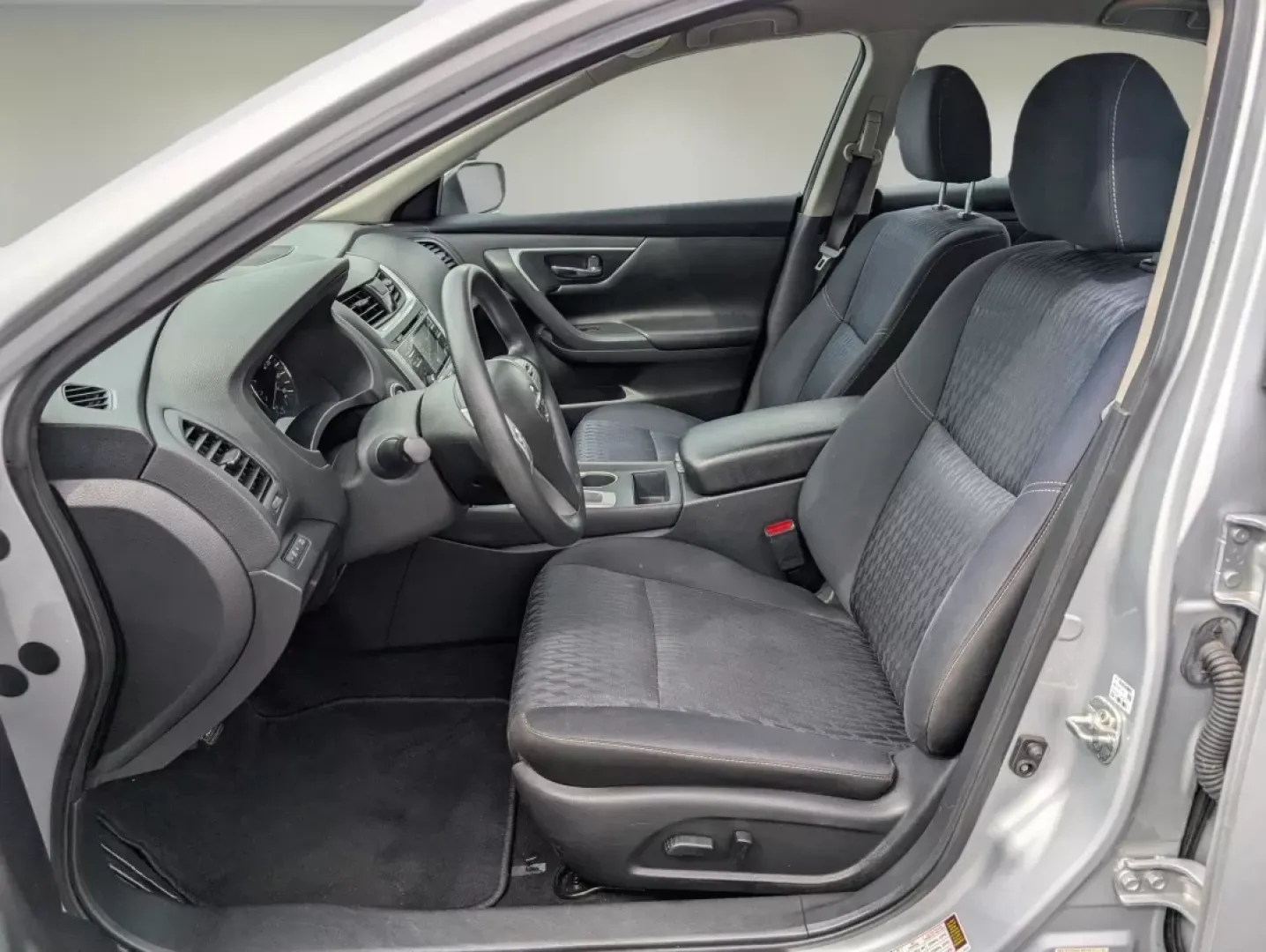 2017 /Charcoal Nissan Altima 2.5 S (1N4AL3AP8HN) with an Other engine, located at 3959 U.S. 80 W, Phenix City, AL, 36870, (334) 297-4885, 32.469296, -85.135185 - 2017 Nissan Altima 2.5 S - Photo#10