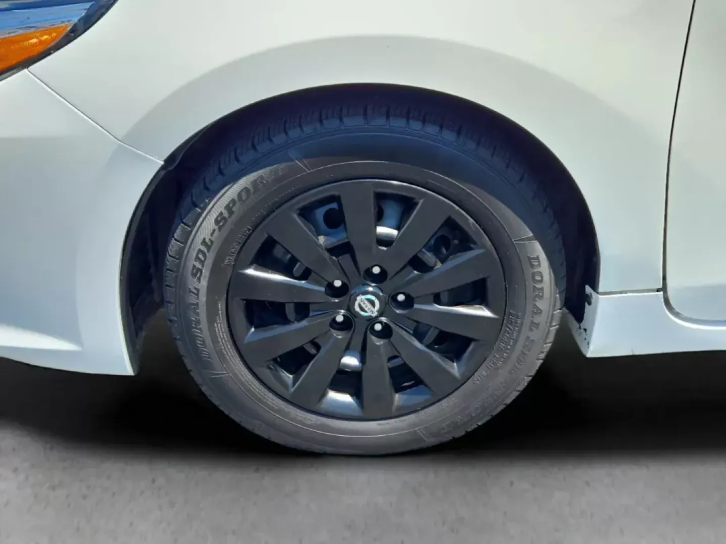 2017 /Charcoal Nissan Altima 2.5 S (1N4AL3AP8HN) with an Other engine, located at 1430 Gateway Drive, Opelika, AL, 36801, (334) 239-0944, 32.637871, -85.409790 - Are you looking for a dependable sedan that fits seamlessly into your busy lifestyle? Whether you're commuting to work, running errands around Opelika, or embarking on weekend road trips, the 2017 Nissan Altima 2.5 S is the perfect companion. With its blend of comfort, technology, and efficiency, th - Photo#8