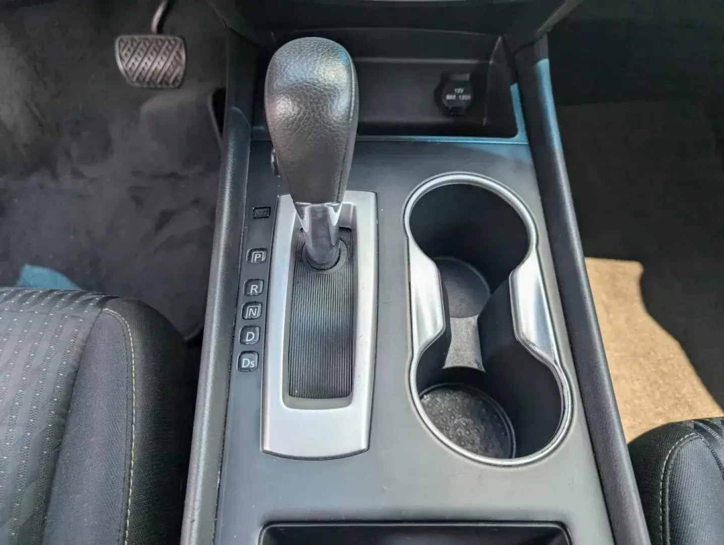 2017 Nissan Altima 2.5 SV (1N4AL3AP2HC) with an Other engine, located at 5115 14th Ave., Columbus, GA, 31904, (706) 323-0345, 32.511494, -84.971046 - Experience the thrill of the open road with our stunning 2017 Nissan Altima 2.5 SV, now available at Gils Auto Columbus! Located at 5115 14th Ave., Columbus, GA 31904, this versatile sedan is perfect for budget-conscious buyers and families alike, providing a blend of comfort, style, and cutting-ed - Photo#12