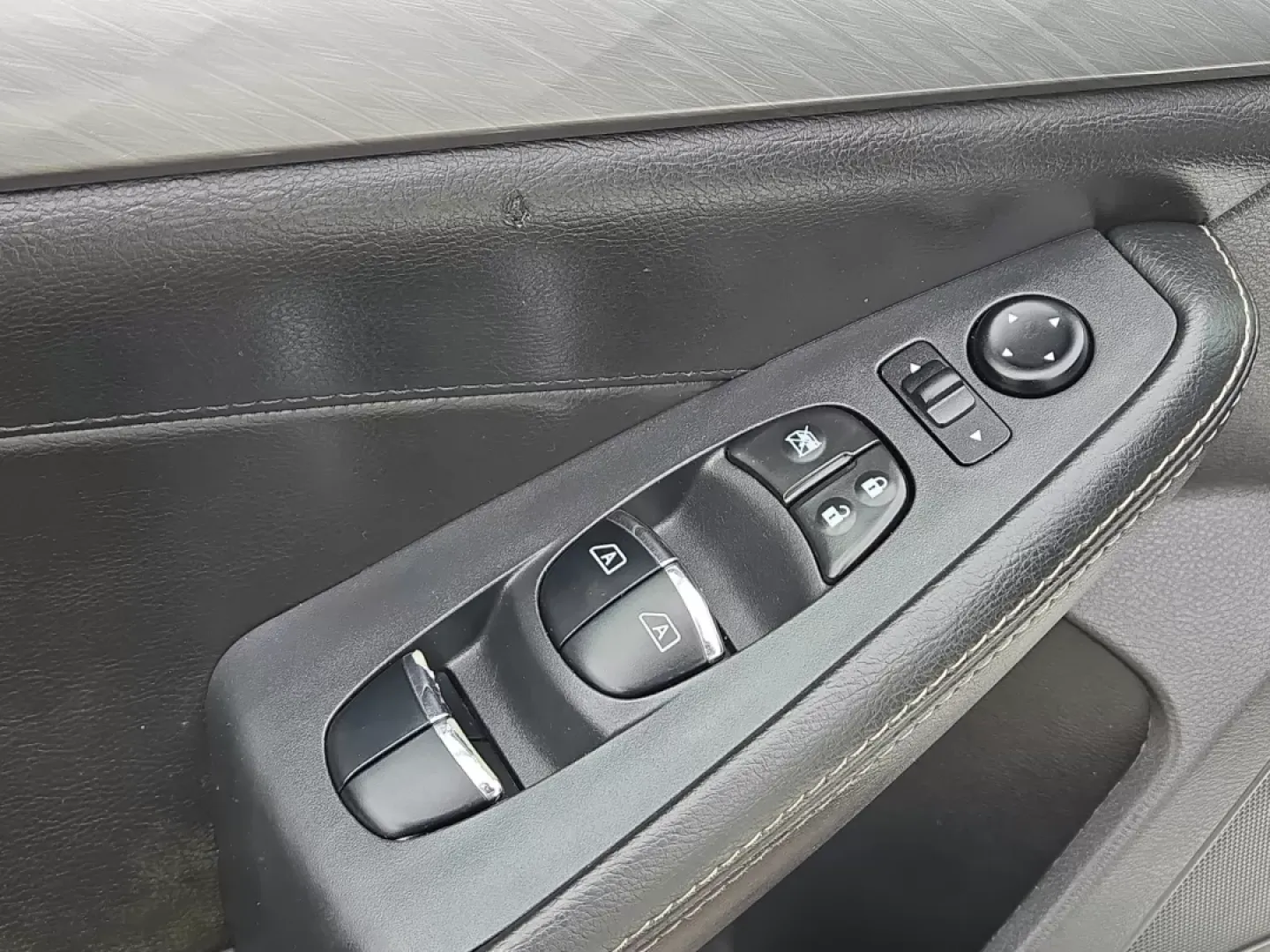 2017 /Charcoal Nissan Maxima SL (1N4AA6AP2HC) with an Other engine, located at 521 Old Farm Lane Rd, Prattville, AL, 36066, (334) 325-1505, 32.482460, -86.416367 - **Elevate Your Daily Drive with the 2017 Nissan Maxima SL!** <br /> <br /> If you're on the hunt for a vehicle that combines elegance with performance, look no further than the stunning 2017 Nissan Maxima SL. Perfect for professionals navigating the bustling streets of Prattville, AL, this luxurious - Photo#11