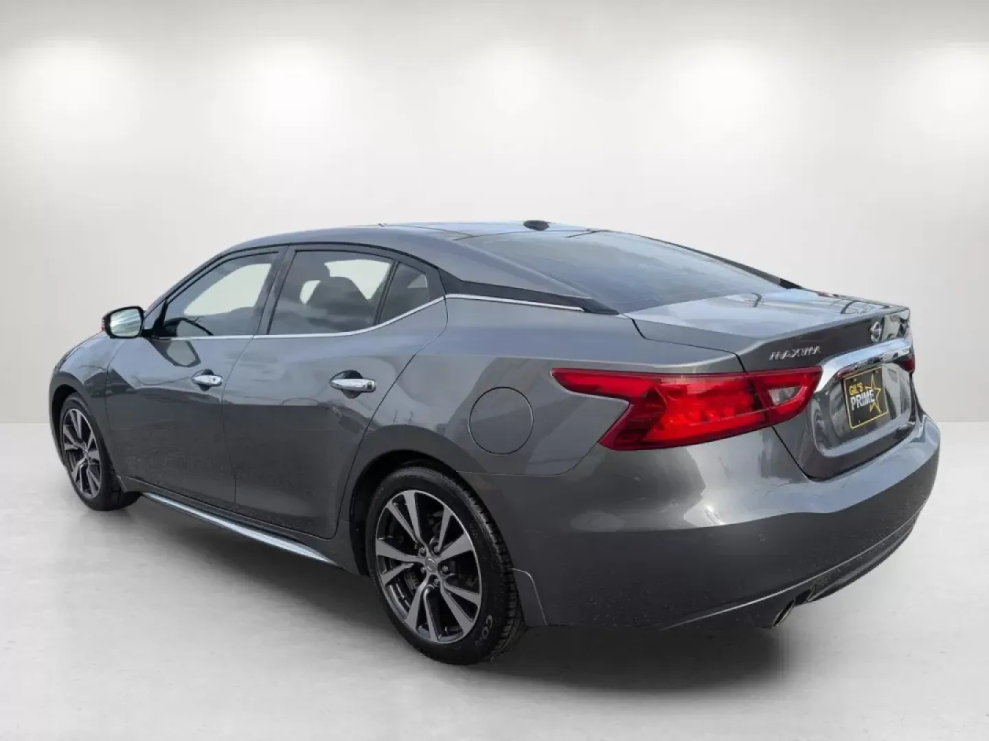 2017 /Charcoal Nissan Maxima Platinum (1N4AA6AP0HC) with an Other engine, located at 3959 U.S. 80 W, Phenix City, AL, 36870, (334) 297-4885, 32.469296, -85.135185 - Elevate your driving experience with the 2017 Nissan Maxima Platinum, the perfect sedan for those who crave luxury and performance without compromise. Whether you're a commuter looking to upgrade your daily drive or a growing family seeking comfort and safety, this stunning vehicle effortlessly blen - Photo#7