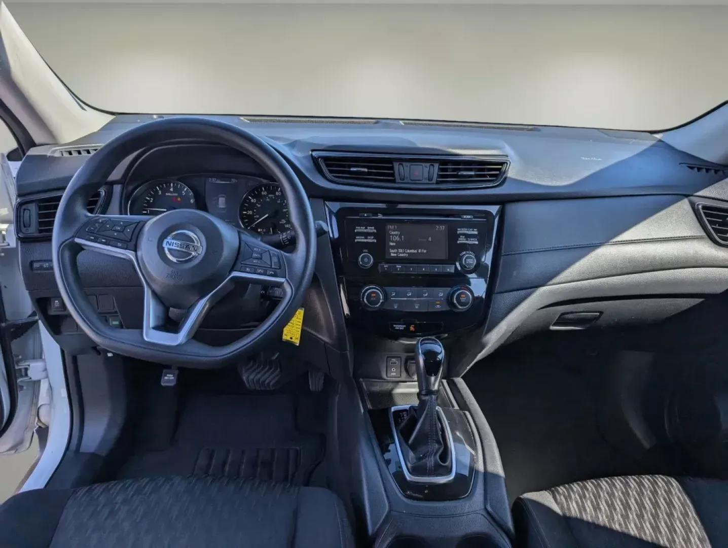 2017 /Charcoal Nissan Rogue S (KNMAT2MT6HP) with an Other engine, located at 1430 Gateway Drive, Opelika, AL, 36801, (334) 239-0944, 32.637871, -85.409790 - **Discover Adventure and Comfort in the 2017 Nissan Rogue at Gils Auto - Phenix City #2!**<br /> <br /> Are you ready to elevate your daily commute, family road trips, or weekend adventures? The 2017 Nissan Rogue is the ultimate sport utility vehicle (SUV) designed to meet the needs of your active l - Photo#11