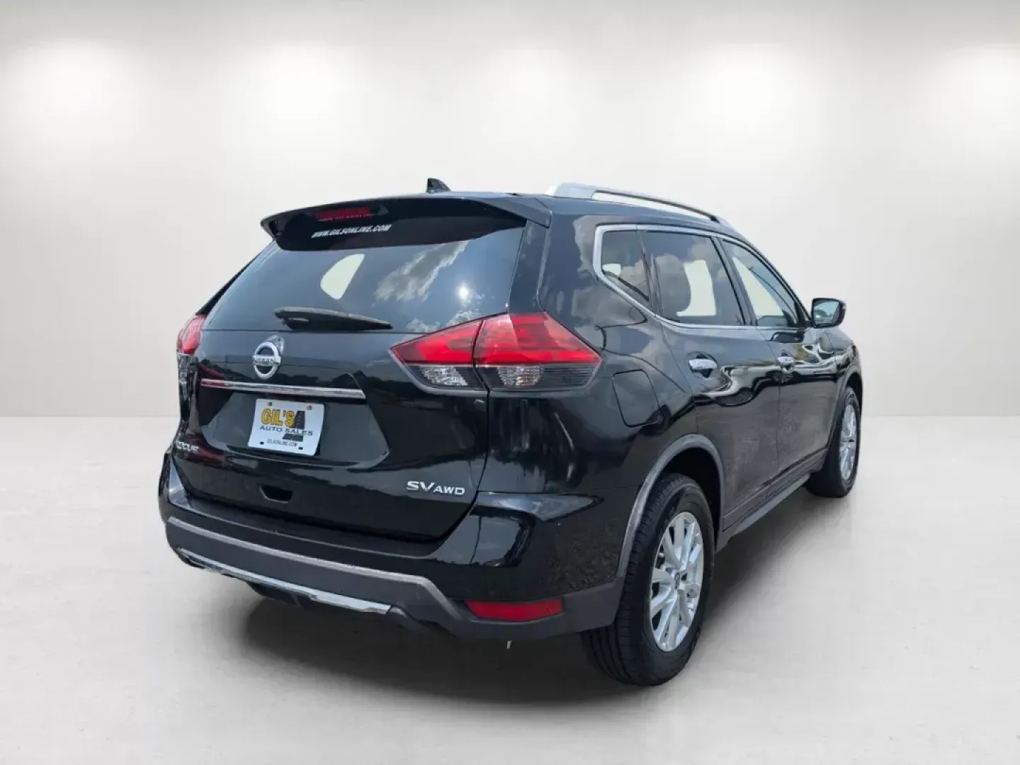 2017 /Charcoal Nissan Rogue SV (JN8AT2MV9HW) with an Other engine, located at 804 22nd Ave, Phenix City, AL, 36870, (334) 297-1860, 32.484749, -85.024475 - 2017 Nissan Rogue SV - Photo#4