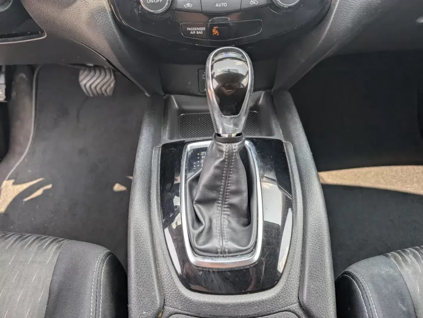 2017 /Charcoal Nissan Rogue SV (JN8AT2MV9HW) with an Other engine, located at 804 22nd Ave, Phenix City, AL, 36870, (334) 297-1860, 32.484749, -85.024475 - 2017 Nissan Rogue SV - Photo#13