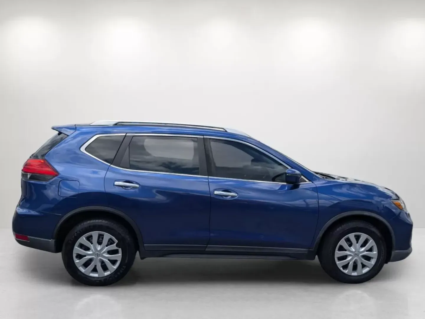 2017 /Almond Nissan Rogue S (KNMAT2MT2HP) with an Other engine, located at 3959 U.S. 80 W, Phenix City, AL, 36870, (334) 297-4885, 32.469296, -85.135185 - **Explore New Adventures with the 2017 Nissan Rogue at Gils Auto!**<br /> <br /> Are you looking for the perfect vehicle to elevate your weekends or enhance your daily commute? Look no further! The 2017 Nissan Rogue, available now at Gils Auto in Phenix City, AL, is designed to accommodate your acti - Photo#3