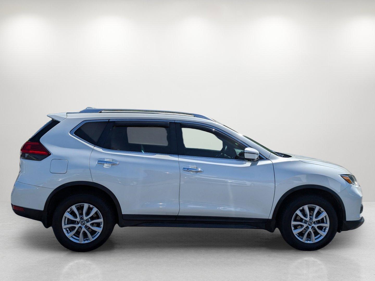2017 /Almond Nissan Rogue SV (KNMAT2MT5HP) with an Regular Unleaded I-4 2.5 L/152 engine, 1-Speed CVT w/OD transmission, located at 5115 14th Ave., Columbus, GA, 31904, (706) 323-0345, 32.511494, -84.971046 - 2017 Nissan Rogue SV - Photo#3