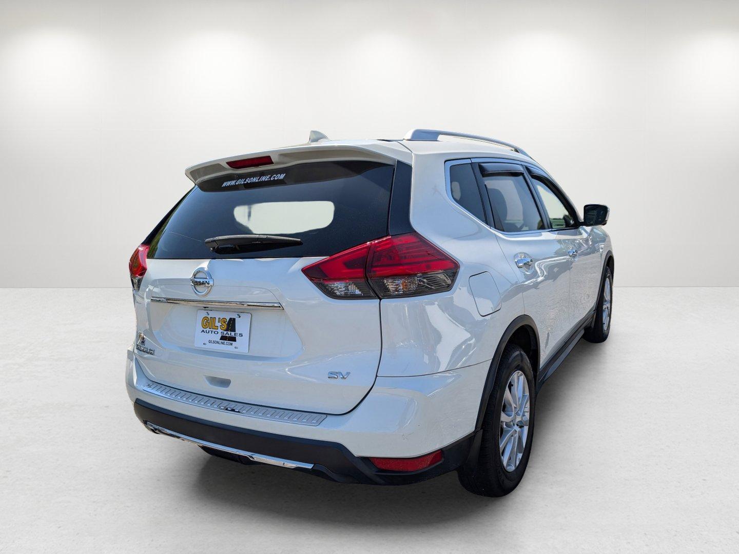 2017 /Almond Nissan Rogue SV (KNMAT2MT5HP) with an Regular Unleaded I-4 2.5 L/152 engine, 1-Speed CVT w/OD transmission, located at 5115 14th Ave., Columbus, GA, 31904, (706) 323-0345, 32.511494, -84.971046 - 2017 Nissan Rogue SV - Photo#4