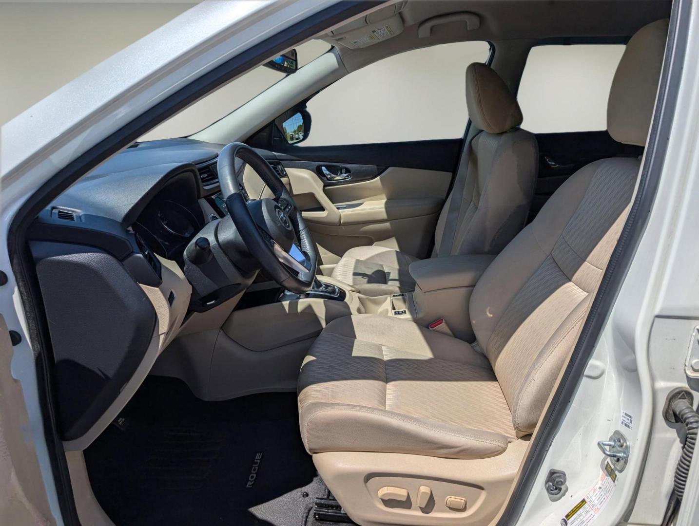 2017 /Almond Nissan Rogue SV (KNMAT2MT5HP) with an Regular Unleaded I-4 2.5 L/152 engine, 1-Speed CVT w/OD transmission, located at 5115 14th Ave., Columbus, GA, 31904, (706) 323-0345, 32.511494, -84.971046 - 2017 Nissan Rogue SV - Photo#9