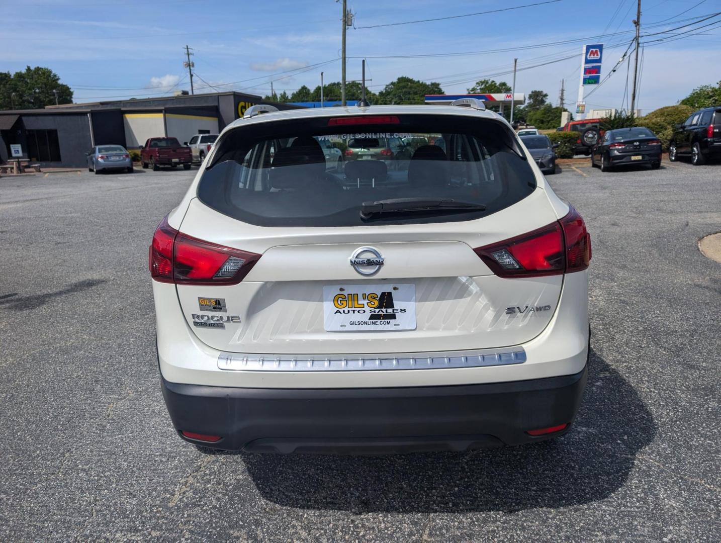 2017 /Charcoal Nissan Rogue Sport SV (JN1BJ1CR5HW) with an Regular Unleaded I-4 2.0 L/122 engine, 1-Speed CVT w/OD transmission, located at 3959 U.S. 80 W, Phenix City, AL, 36870, (334) 297-4885, 32.469296, -85.135185 - 2017 Nissan Rogue Sport SV - Photo#5