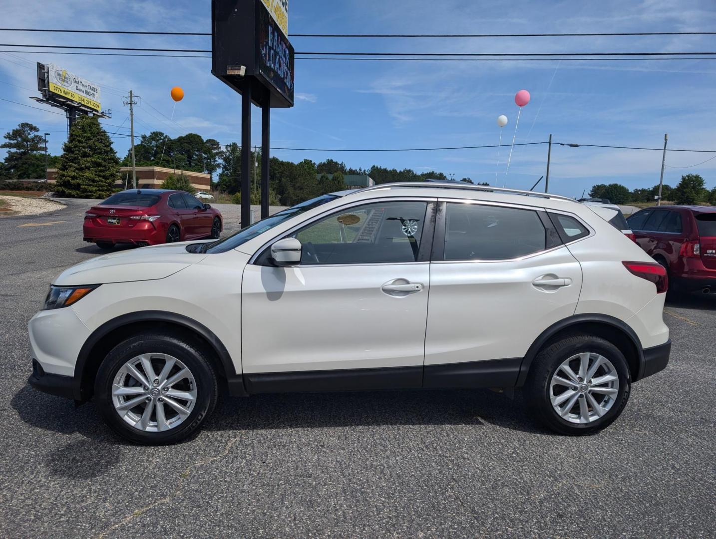 2017 /Charcoal Nissan Rogue Sport SV (JN1BJ1CR5HW) with an Regular Unleaded I-4 2.0 L/122 engine, 1-Speed CVT w/OD transmission, located at 3959 U.S. 80 W, Phenix City, AL, 36870, (334) 297-4885, 32.469296, -85.135185 - 2017 Nissan Rogue Sport SV - Photo#7
