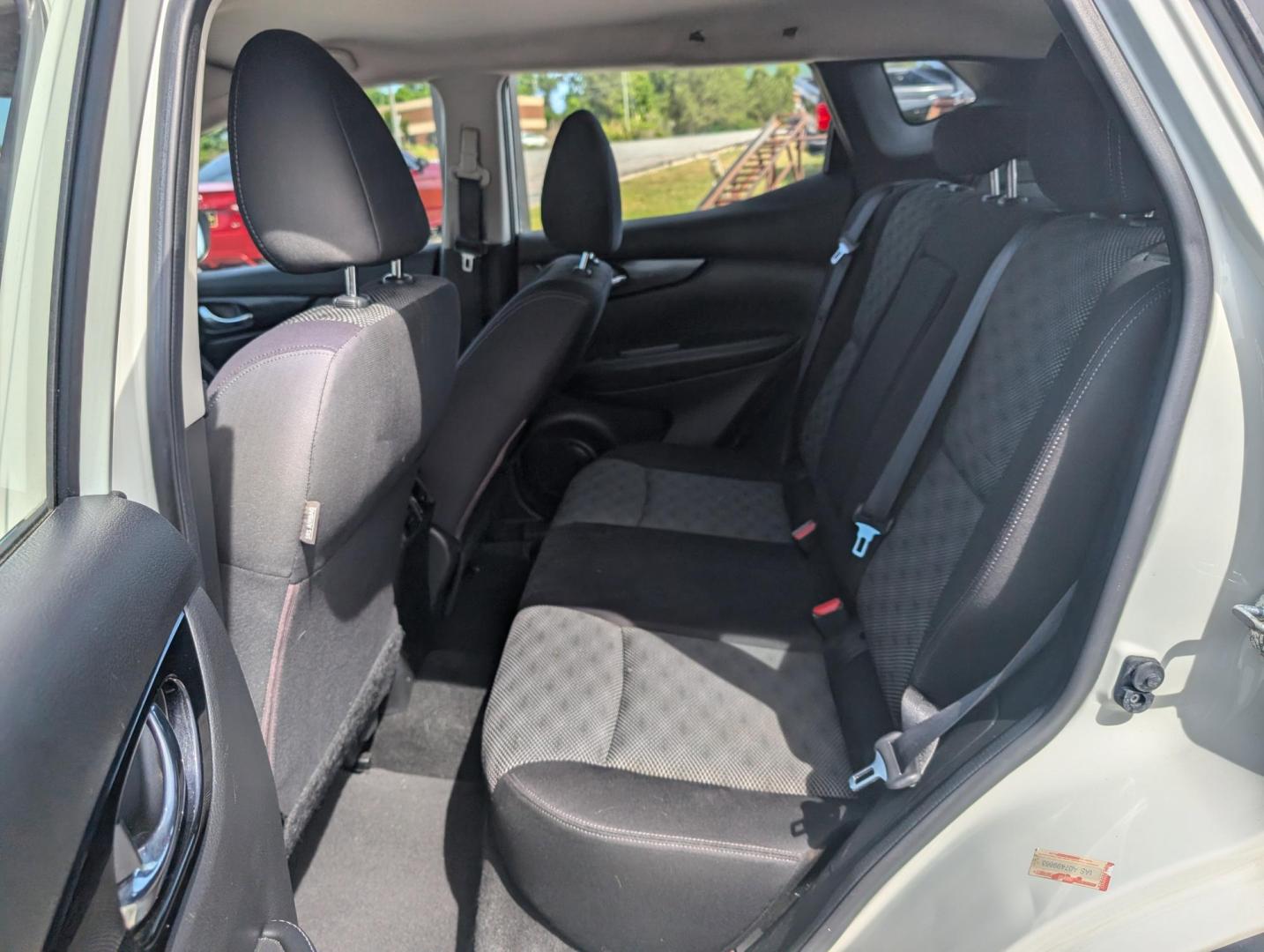 2017 /Charcoal Nissan Rogue Sport SV (JN1BJ1CR5HW) with an Regular Unleaded I-4 2.0 L/122 engine, 1-Speed CVT w/OD transmission, located at 3959 U.S. 80 W, Phenix City, AL, 36870, (334) 297-4885, 32.469296, -85.135185 - 2017 Nissan Rogue Sport SV - Photo#10