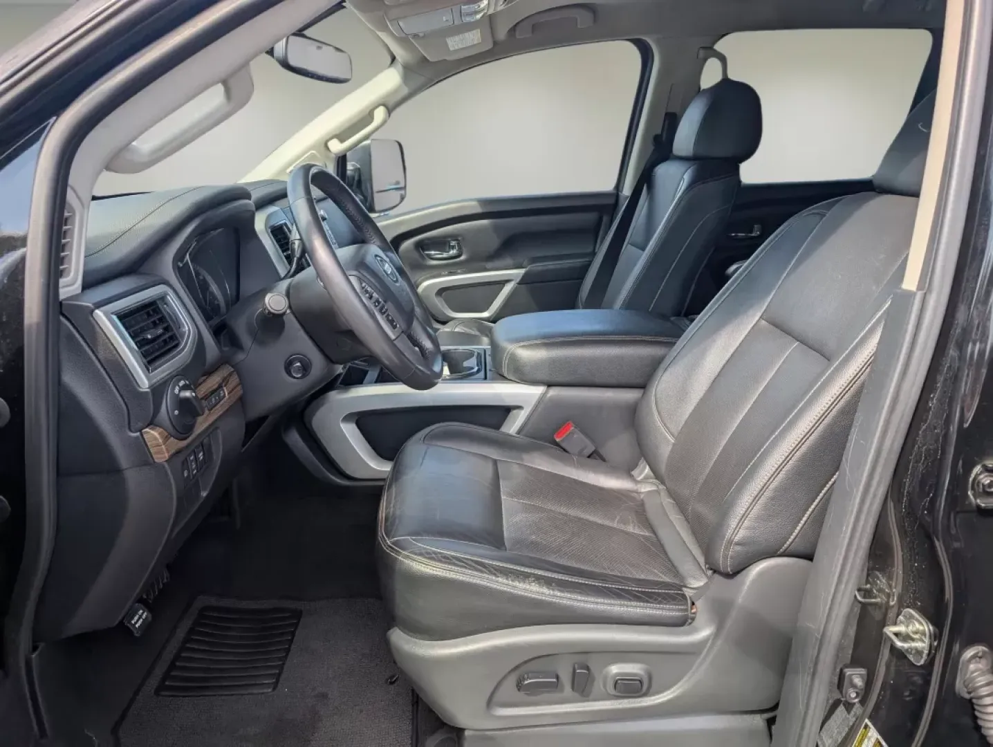 2017 /Black Nissan Titan XD SL (1N6BA1F49HN) with an Other engine, located at 7000 Northlake Connector, Columbus, GA, 31904, (706) 987-8085, 32.524975, -84.978134 - **Elevate Your Adventures with the 2017 Nissan Titan XD Perfect for the Modern Lifestyle!**<br /> <br /> Are you ready to upgrade your driving experience? Whether you're a growing family needing room and versatility, a weekend warrior craving off-road adventures, or simply someone who values comfor - Photo#9