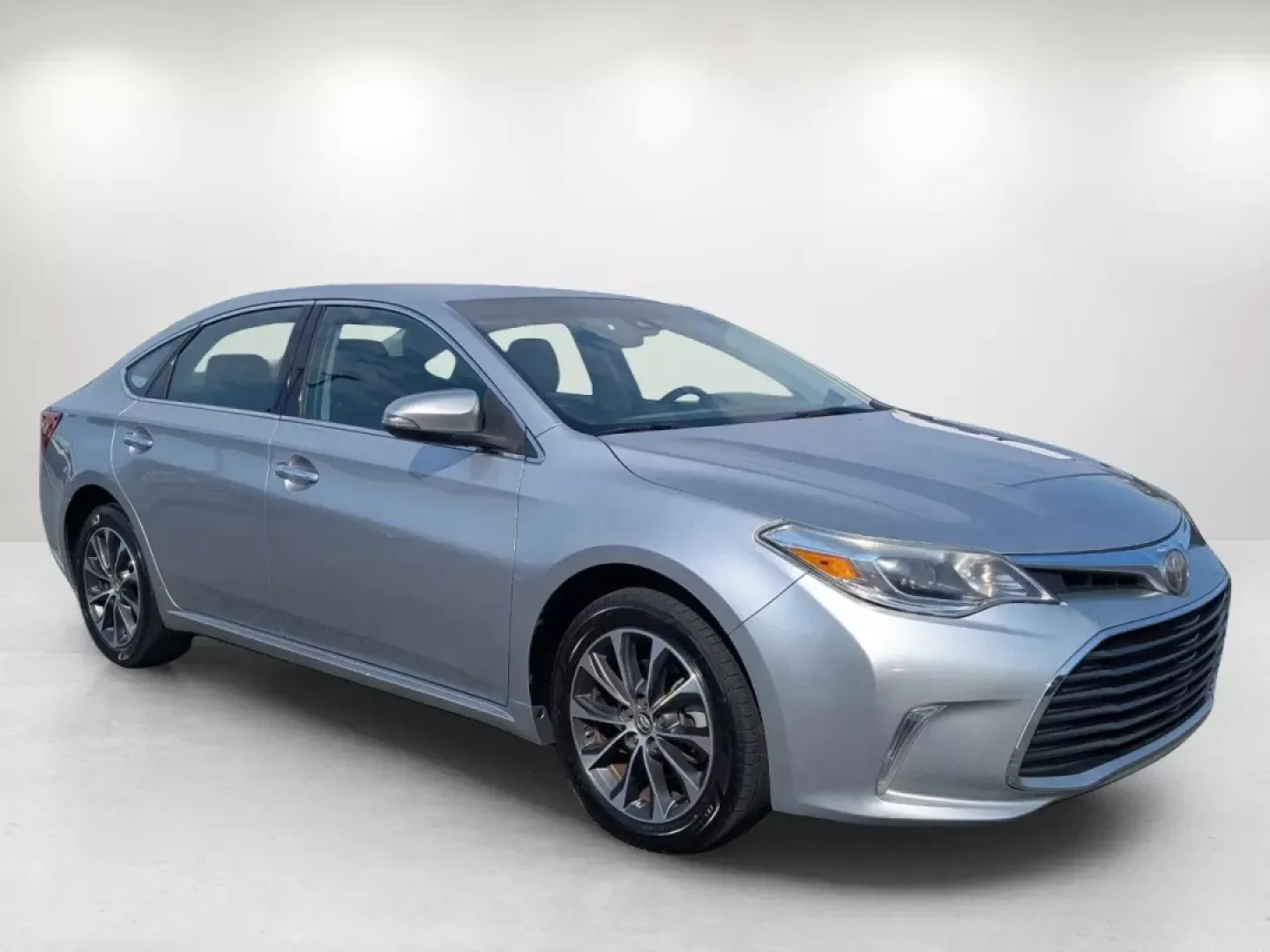 2017 Toyota Avalon XLE (4T1BK1EB9HU) with an Other engine, located at 1430 Gateway Drive, Opelika, AL, 36801, (334) 239-0944, 32.637871, -85.409790 - **Drive in Comfort and Style with a 2017 Toyota Avalon XLE at Gils Auto!**<br /> <br /> Are you searching for a reliable sedan that adds a touch of luxury to your daily commute? Look no further than the stunning 2017 Toyota Avalon XLE, available now at Gils Auto in Phenix City, AL. Ideal for familie - Photo#2