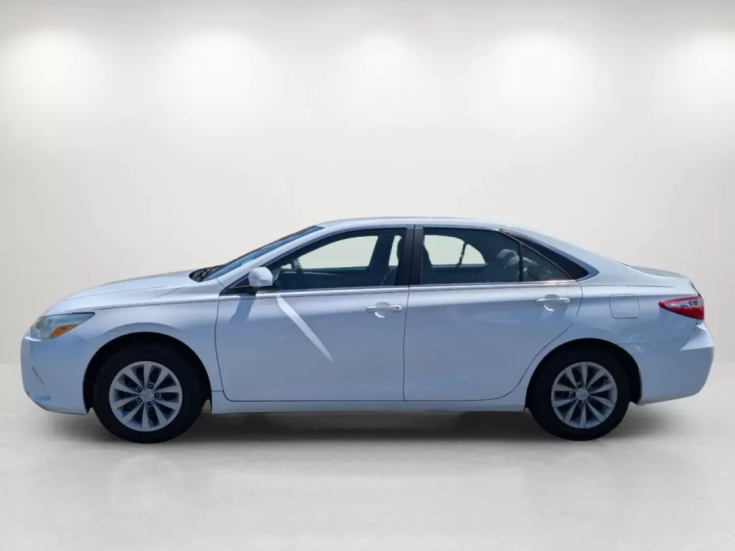 2017 Toyota Camry LE (4T1BF1FK9HU) with an Other engine, located at 3959 U.S. 80 W, Phenix City, AL, 36870, (334) 297-4885, 32.469296, -85.135185 - **Discover Your Next Adventure with the 2017 Toyota Camry LE - Available Now at Gils Auto!**<br /> <br /> Are you a commuter seeking a reliable vehicle for your daily drives, or a growing family in need of a spacious sedan that combines comfort with safety? Look no further! The 2017 Toyota Camry LE - Photo#7