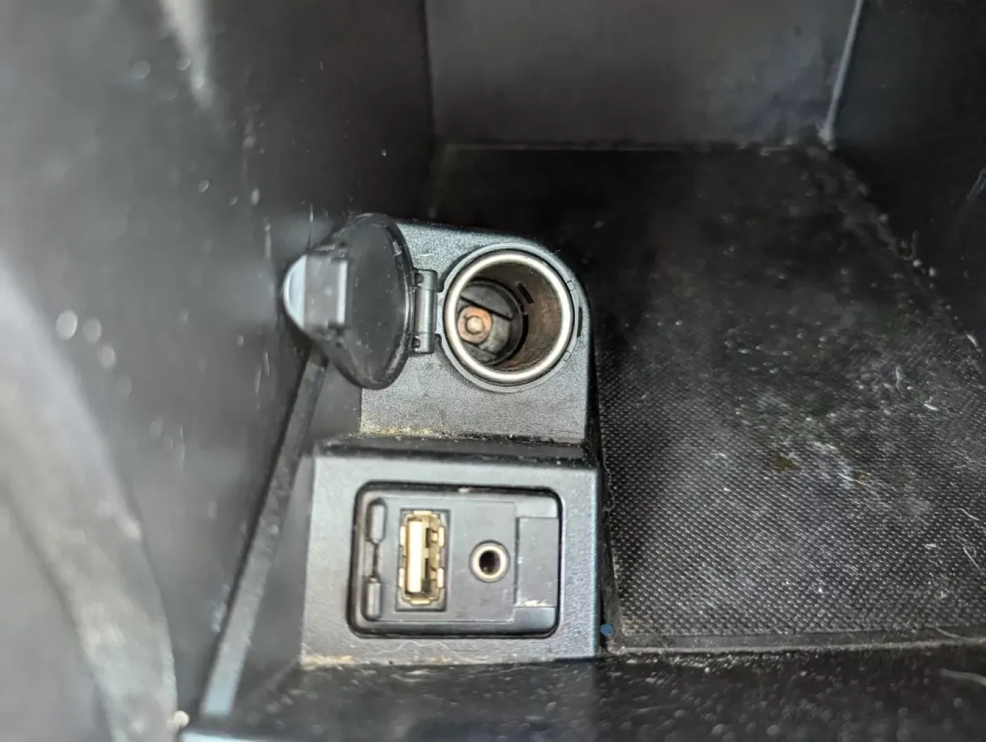 2017 Toyota Camry LE (4T1BF1FK9HU) with an Other engine, located at 3959 U.S. 80 W, Phenix City, AL, 36870, (334) 297-4885, 32.469296, -85.135185 - **Discover Your Next Adventure with the 2017 Toyota Camry LE - Available Now at Gils Auto!**<br /> <br /> Are you a commuter seeking a reliable vehicle for your daily drives, or a growing family in need of a spacious sedan that combines comfort with safety? Look no further! The 2017 Toyota Camry LE - Photo#12