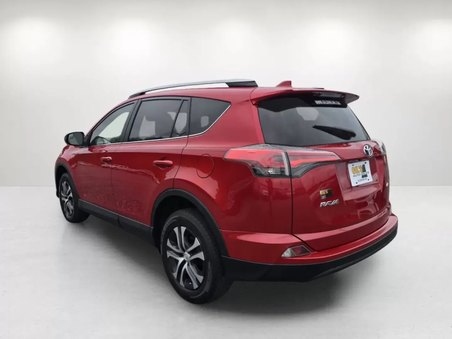 2017 Toyota RAV4 LE (2T3ZFREV7HW) with an Other engine, located at 3959 U.S. 80 W, Phenix City, AL, 36870, (334) 297-4885, 32.469296, -85.135185 - Are you ready to elevate your daily commute or embark on weekend adventures with the perfect SUV? Look no further than this stunning 2017 Toyota RAV4 LE, available now at Gils Auto in Phenix City, AL. Designed for both comfort and versatility, this dynamic vehicle is ideal for growing families, budg - Photo#7