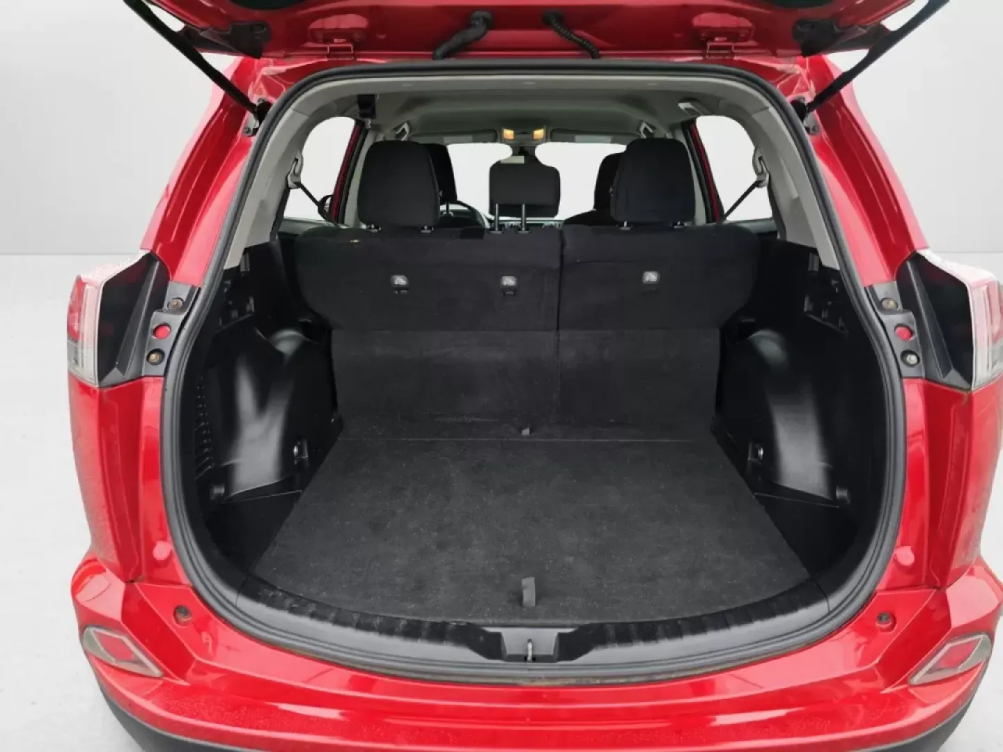 2017 Toyota RAV4 LE (2T3ZFREV7HW) with an Other engine, located at 3959 U.S. 80 W, Phenix City, AL, 36870, (334) 297-4885, 32.469296, -85.135185 - Are you ready to elevate your daily commute or embark on weekend adventures with the perfect SUV? Look no further than this stunning 2017 Toyota RAV4 LE, available now at Gils Auto in Phenix City, AL. Designed for both comfort and versatility, this dynamic vehicle is ideal for growing families, budg - Photo#10