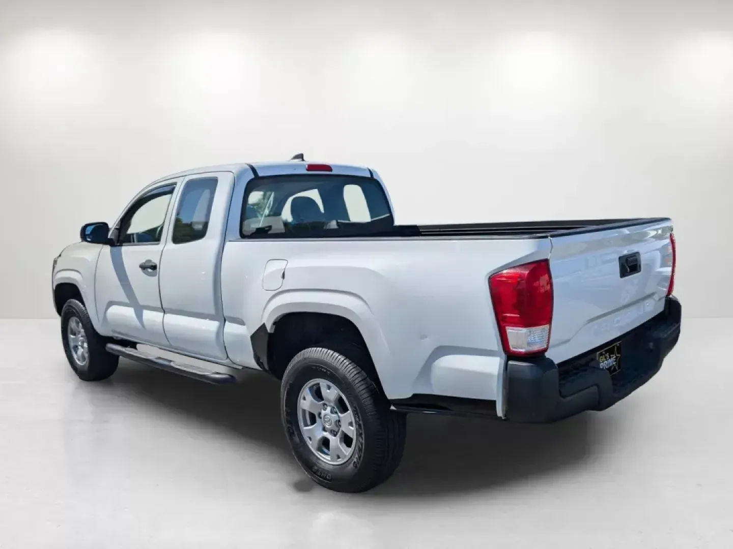 2017 Toyota Tacoma SR (5TFRX5GN9HX) with an Other engine, located at 521 Old Farm Lane Rd, Prattville, AL, 36066, (334) 325-1505, 32.482460, -86.416367 - **Elevate Your Adventures with the 2017 Toyota Tacoma SR Perfect for Weekend Warriors!**<br /> <br /> Are you ready to conquer the open road and tackle weekend adventures with friends or family? Look no further than the 2017 Toyota Tacoma SR, a reliable and rugged extended cab pickup that's built f - Photo#6