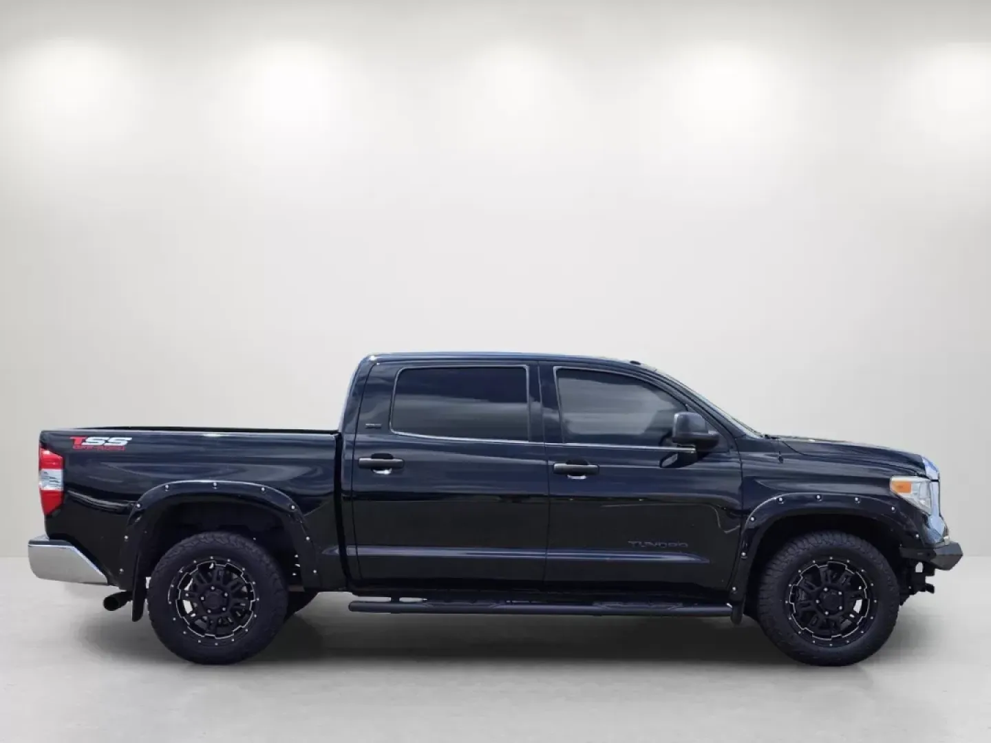 2017 Toyota Tundra 2WD SR5 (5TFEM5F10HX) with an Other engine, located at 3959 U.S. 80 W, Phenix City, AL, 36870, (334) 297-4885, 32.469296, -85.135185 - **Unleash Your Adventurous Side with the 2017 Toyota Tundra SR5 Crew Cab at Gils Auto in Prattville, AL!**<br /> <br /> Are you ready to elevate your outdoor adventures and weekend getaways? The 2017 Toyota Tundra SR5 Crew Cab is your perfect partner for exploration, offering a blend of rugged capab - Photo#3