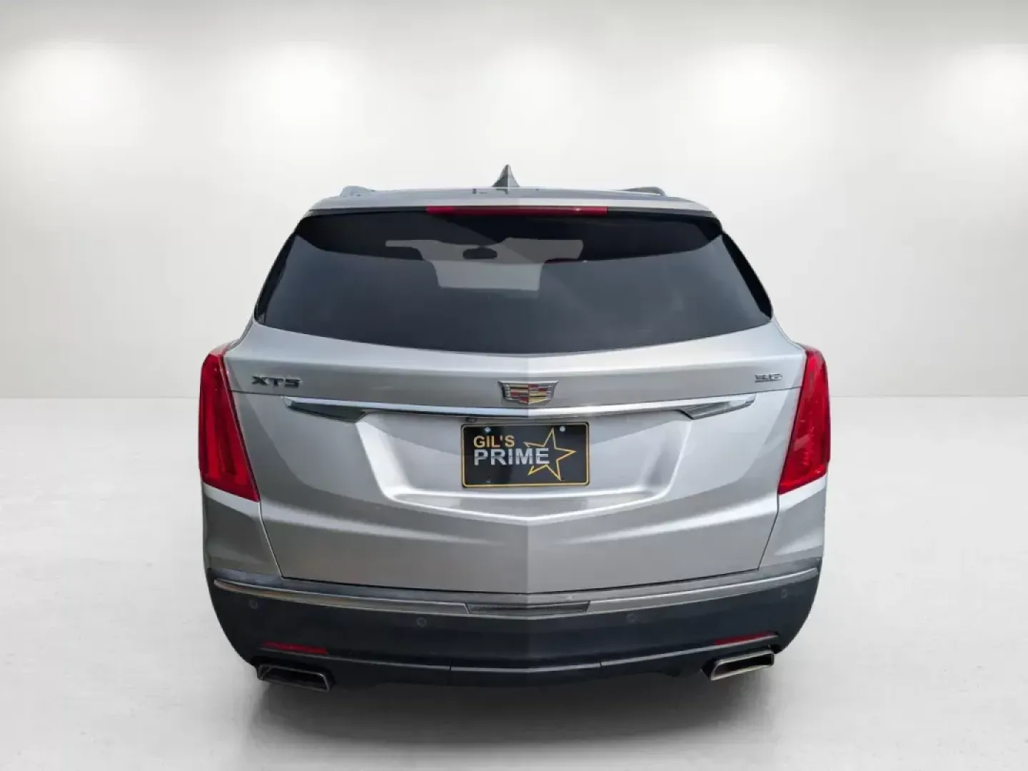 2018 /Jet Black Cadillac XT5 Premium Luxury FWD (1GYKNERS0JZ) with an Other engine, located at 5115 14th Ave., Columbus, GA, 31904, (706) 323-0345, 32.511494, -84.971046 - ### Discover the Luxury and Versatility of the 2018 Cadillac XT5 at Gils Auto - Columbus<br /> <br /> Are you ready to elevate your driving experience? Whether you're commuting to work, shuttling the kids to their activities, or embarking on weekend getaways, the 2018 Cadillac XT5 Premium Luxury FWD - Photo#5