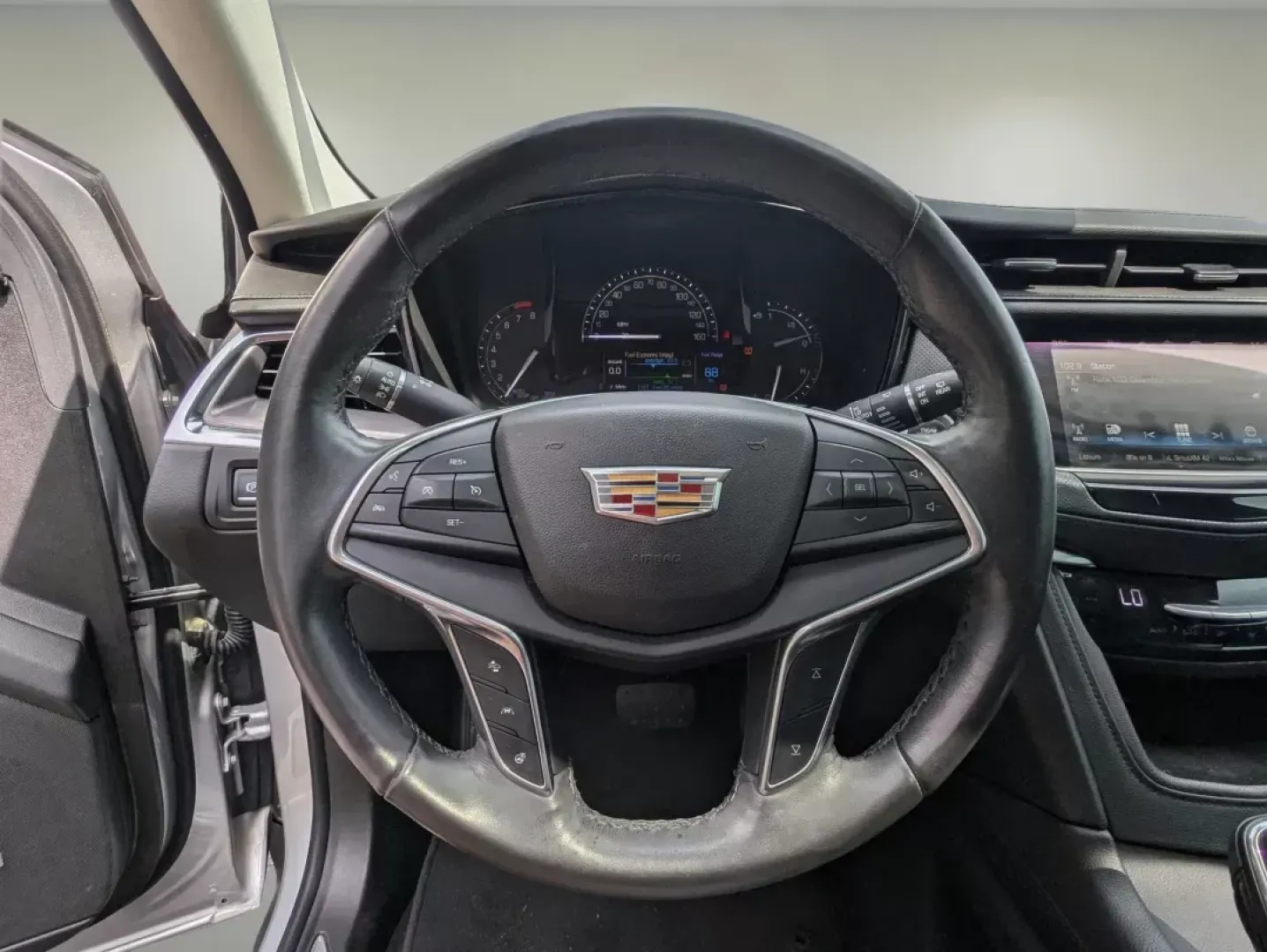 2018 /Jet Black Cadillac XT5 Premium Luxury FWD (1GYKNERS0JZ) with an Other engine, located at 5115 14th Ave., Columbus, GA, 31904, (706) 323-0345, 32.511494, -84.971046 - ### Discover the Luxury and Versatility of the 2018 Cadillac XT5 at Gils Auto - Columbus<br /> <br /> Are you ready to elevate your driving experience? Whether you're commuting to work, shuttling the kids to their activities, or embarking on weekend getaways, the 2018 Cadillac XT5 Premium Luxury FWD - Photo#15