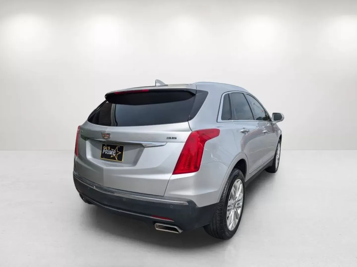 2018 /Jet Black Cadillac XT5 Premium Luxury FWD (1GYKNERS0JZ) with an Other engine, located at 1430 Gateway Drive, Opelika, AL, 36801, (334) 239-0944, 32.637871, -85.409790 - ### Discover the Luxury and Versatility of the 2018 Cadillac XT5 at Gils Auto - Columbus<br /> <br /> Are you ready to elevate your driving experience? Whether you're commuting to work, shuttling the kids to their activities, or embarking on weekend getaways, the 2018 Cadillac XT5 Premium Luxury FWD - Photo#4
