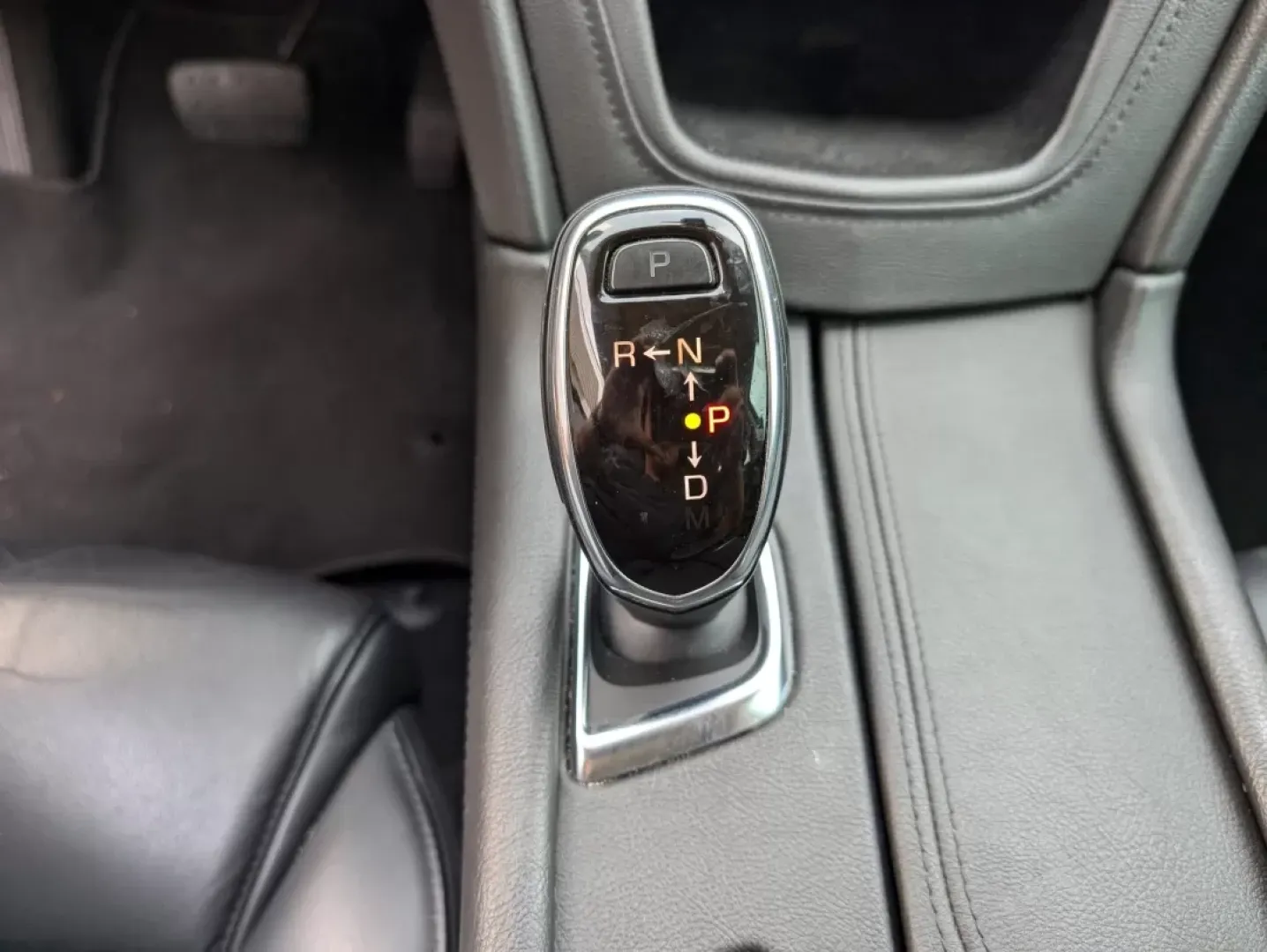 2018 /Jet Black Cadillac XT5 Premium Luxury FWD (1GYKNERS0JZ) with an Other engine, located at 1430 Gateway Drive, Opelika, AL, 36801, (334) 239-0944, 32.637871, -85.409790 - ### Discover the Luxury and Versatility of the 2018 Cadillac XT5 at Gils Auto - Columbus<br /> <br /> Are you ready to elevate your driving experience? Whether you're commuting to work, shuttling the kids to their activities, or embarking on weekend getaways, the 2018 Cadillac XT5 Premium Luxury FWD - Photo#14