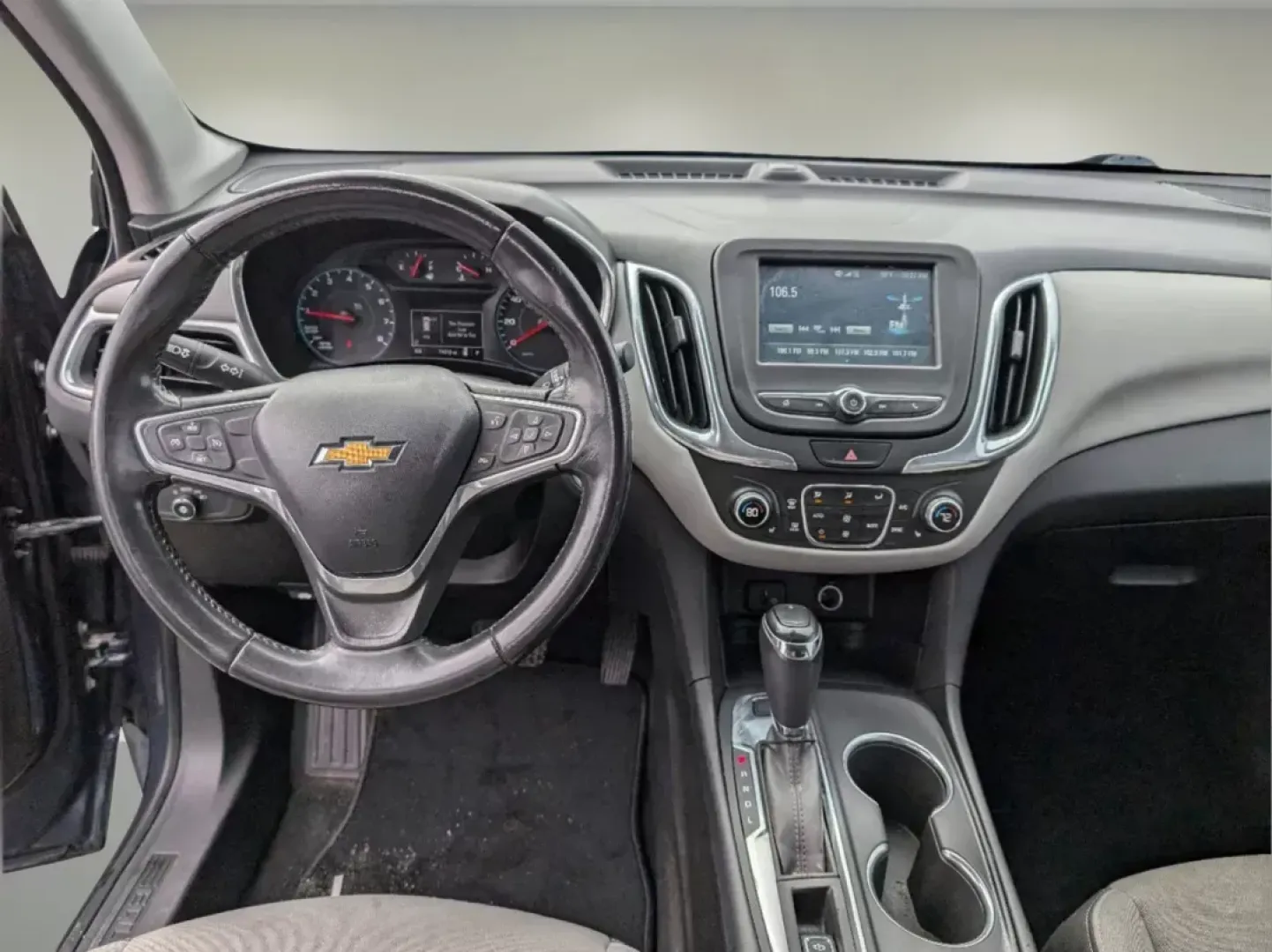 2018 /Medium Ash Gray Chevrolet Equinox LT (3GNAXSEV5JL) with an Turbocharged Gas I4 1.5L/ engine, 6-Speed Automatic transmission, located at 521 Old Farm Lane Rd, Prattville, AL, 36066, (334) 325-1505, 32.482460, -86.416367 - 2018 Chevrolet Equinox LT - Photo#12
