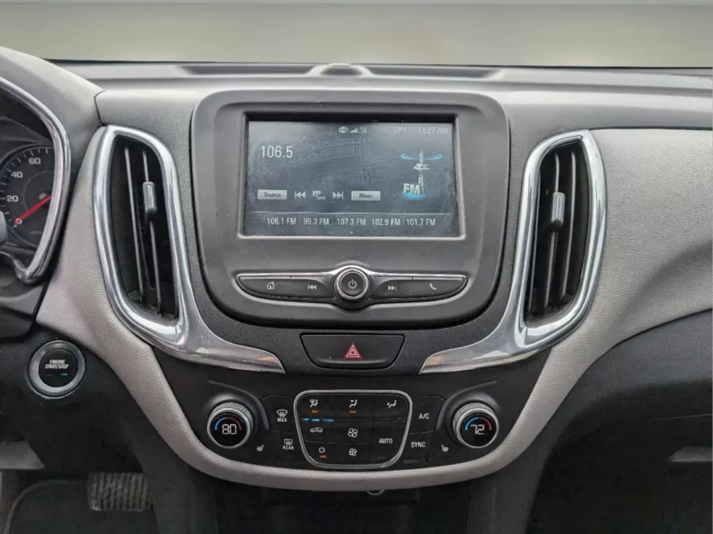 2018 /Medium Ash Gray Chevrolet Equinox LT (3GNAXSEV5JL) with an Turbocharged Gas I4 1.5L/ engine, 6-Speed Automatic transmission, located at 521 Old Farm Lane Rd, Prattville, AL, 36066, (334) 325-1505, 32.482460, -86.416367 - 2018 Chevrolet Equinox LT - Photo#13
