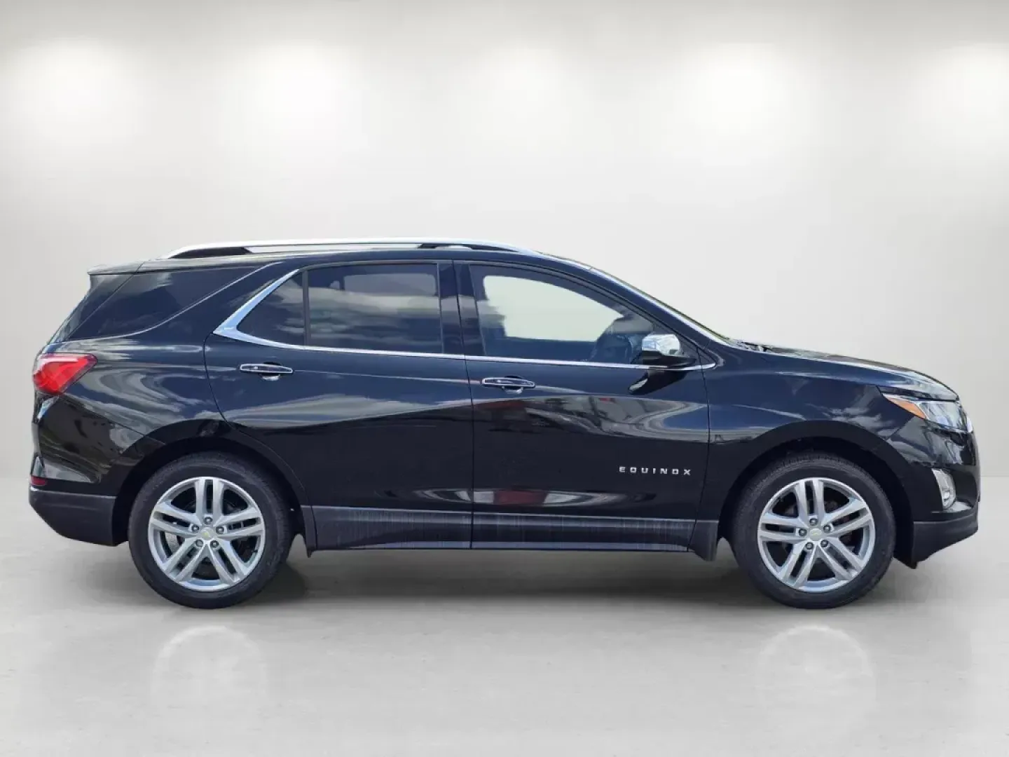 2018 /Jet Black Chevrolet Equinox Premier (2GNAXMEV7J6) with an Other engine, located at 3959 U.S. 80 W, Phenix City, AL, 36870, (334) 297-4885, 32.469296, -85.135185 - ### Explore New Adventures with the 2018 Chevrolet Equinox Premier!<br /> <br /> Are you ready to elevate your lifestyle with a vehicle that seamlessly combines style, comfort, and technology? Look no further than the 2018 Chevrolet Equinox Premier, a fantastic choice for families, commuters, or any - Photo#3