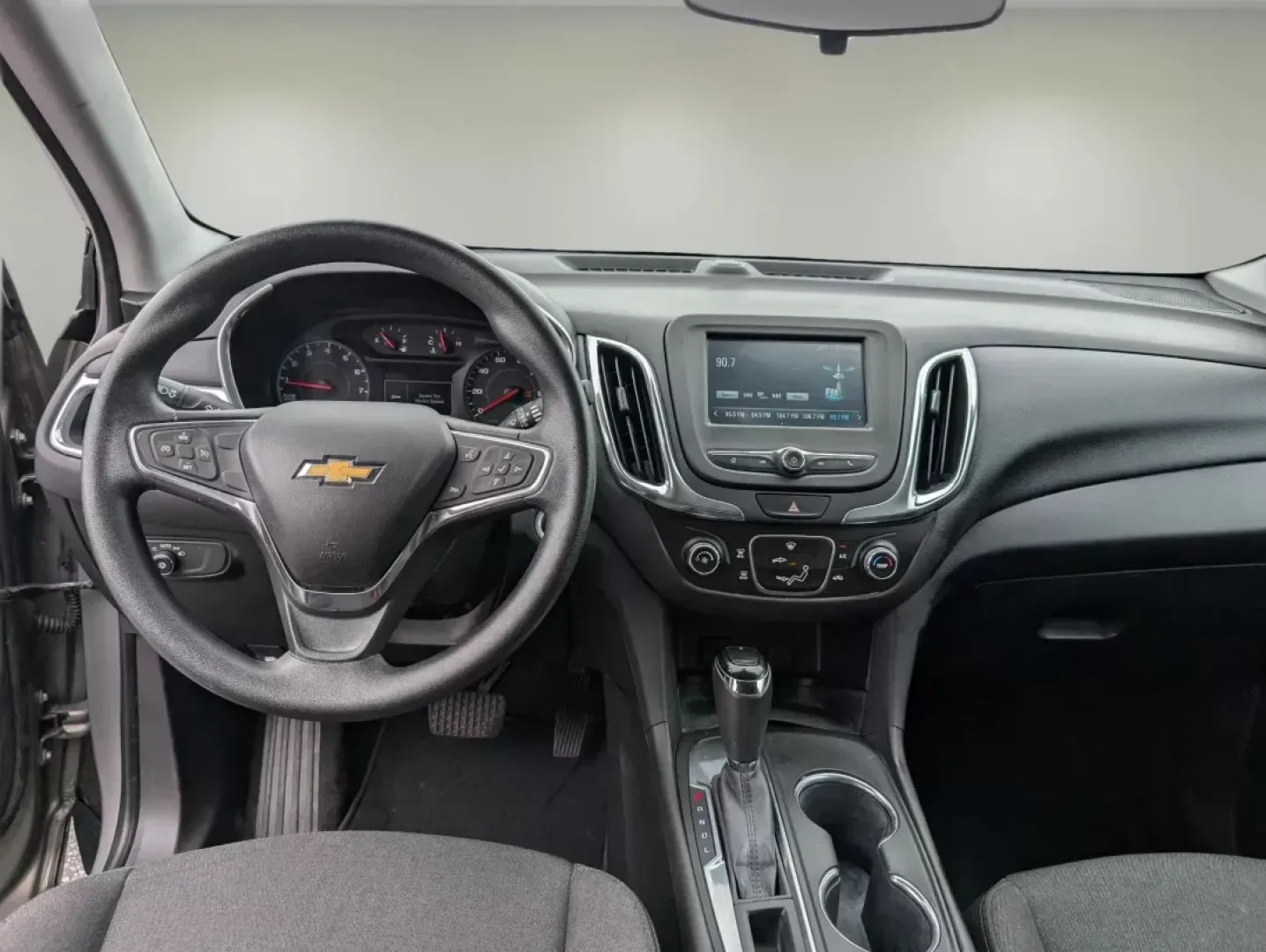 2018 /Jet Black Chevrolet Equinox LT (3GNAXJEV1JS) with an Other engine, located at 1430 Gateway Drive, Opelika, AL, 36801, (334) 239-0944, 32.637871, -85.409790 - **Discover Your Next Adventure with the 2018 Chevrolet Equinox LT at Gils Auto - Opelika!**<br /> <br /> Are you ready to elevate your lifestyle with a versatile and reliable SUV? The 2018 Chevrolet Equinox LT is the perfect companion for weekend getaways, family road trips, or daily commutes. With - Photo#11