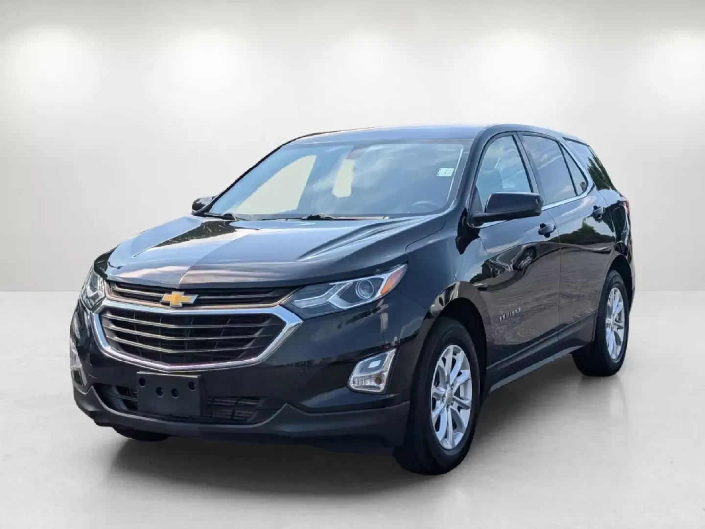 2018 /Jet Black Chevrolet Equinox LT (2GNAXSEV7J6) with an Other engine, located at 7000 Northlake Connector, Columbus, GA, 31904, (706) 987-8085, 32.524975, -84.978134 - **Discover Adventure in the 2018 Chevrolet Equinox LT - Perfect for Your Next Journey!**<br /> <br /> If you're in search of a versatile SUV that fits seamlessly into your active lifestyle, look no further than the 2018 Chevrolet Equinox LT available at Gils Auto in Phenix City, AL. This vehicle is - Photo#1