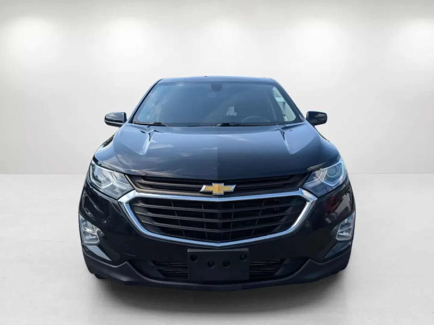 2018 /Jet Black Chevrolet Equinox LT (2GNAXSEV7J6) with an Other engine, located at 7000 Northlake Connector, Columbus, GA, 31904, (706) 987-8085, 32.524975, -84.978134 - **Discover Adventure in the 2018 Chevrolet Equinox LT - Perfect for Your Next Journey!**<br /> <br /> If you're in search of a versatile SUV that fits seamlessly into your active lifestyle, look no further than the 2018 Chevrolet Equinox LT available at Gils Auto in Phenix City, AL. This vehicle is - Photo#2
