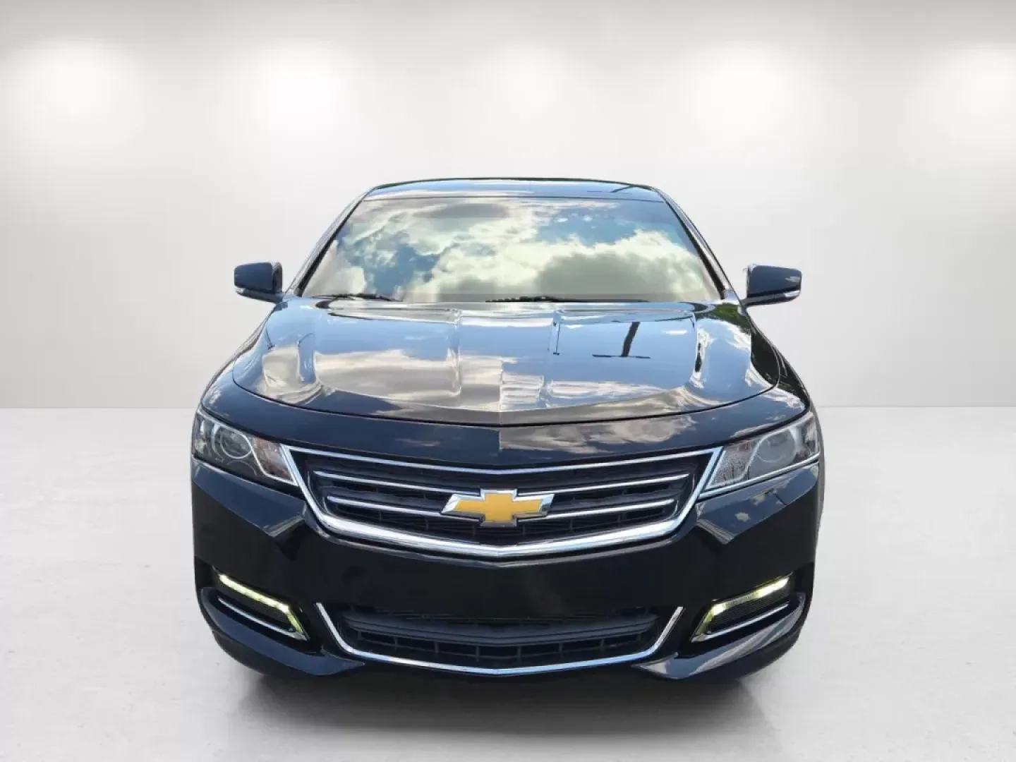 2018 /Jet Black Chevrolet Impala LT (1G1105S38JU) with an Other engine, located at 5115 14th Ave., Columbus, GA, 31904, (706) 323-0345, 32.511494, -84.971046 - Elevate your daily commute or weekend getaways with the stylish and versatile 2018 Chevrolet Impala LT, available now at Gils Auto in Phenix City, AL. This sedan is perfect for budget-conscious buyers seeking a blend of comfort, technology, and performance. With ample space and advanced features, it - Photo#1