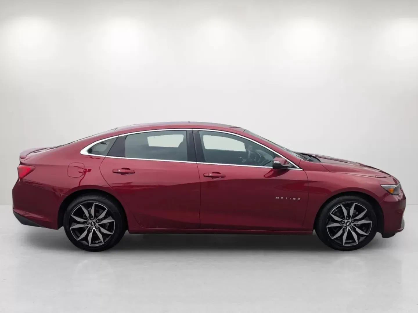 2018 /Jet Black Chevrolet Malibu LT (1G1ZD5ST6JF) with an Other engine, located at 3959 U.S. 80 W, Phenix City, AL, 36870, (334) 297-4885, 32.469296, -85.135185 - 2018 Chevrolet Malibu LT - Photo#4