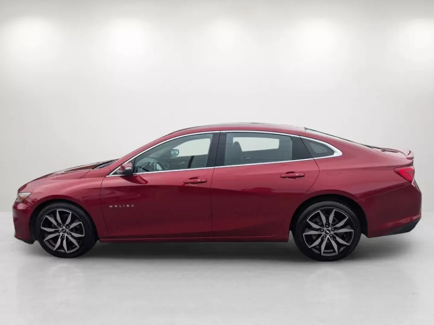 2018 /Jet Black Chevrolet Malibu LT (1G1ZD5ST6JF) with an Other engine, located at 3959 U.S. 80 W, Phenix City, AL, 36870, (334) 297-4885, 32.469296, -85.135185 - 2018 Chevrolet Malibu LT - Photo#8