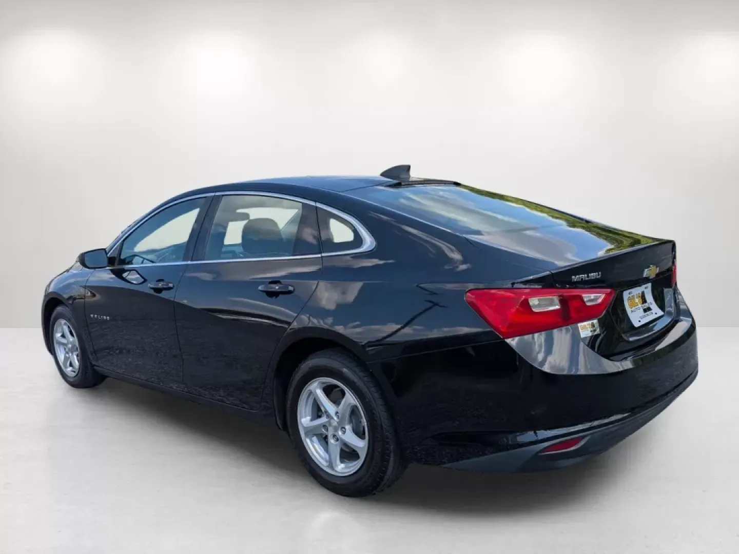 2018 /Jet Black Chevrolet Malibu LS (1G1ZB5ST2JF) with an Other engine, located at 5115 14th Ave., Columbus, GA, 31904, (706) 323-0345, 32.511494, -84.971046 - **Drive Your Future with the 2018 Chevrolet Malibu LS at Gils Auto!**<br /> <br /> If you're searching for a versatile vehicle that perfectly blends comfort, style, and technology, look no further than the 2018 Chevrolet Malibu LS available at Gils Auto in Phenix City, AL. Whether you're commuting t - Photo#6