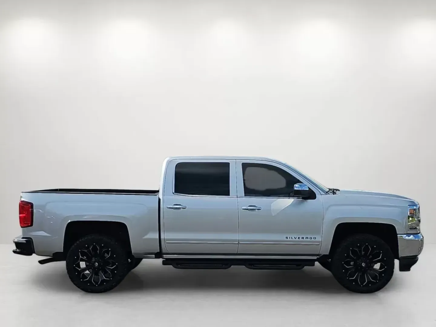 2018 /Jet Black Chevrolet Silverado 1500 LTZ (3GCPCSEC5JG) with an Gas V8 5.3L/325 engine, 6-Speed Automatic transmission, located at 804 22nd Ave, Phenix City, AL, 36870, (334) 297-1860, 32.484749, -85.024475 - **Elevate Your Lifestyle with the 2018 Chevrolet Silverado 1500 LTZ in Prattville, AL!**<br /> <br /> Imagine cruising down the scenic roads of Prattville, AL, with your family or friends, the spacious interior of the 2018 Chevrolet Silverado 1500 LTZ providing both comfort and style. This Crew Cab - Photo#3