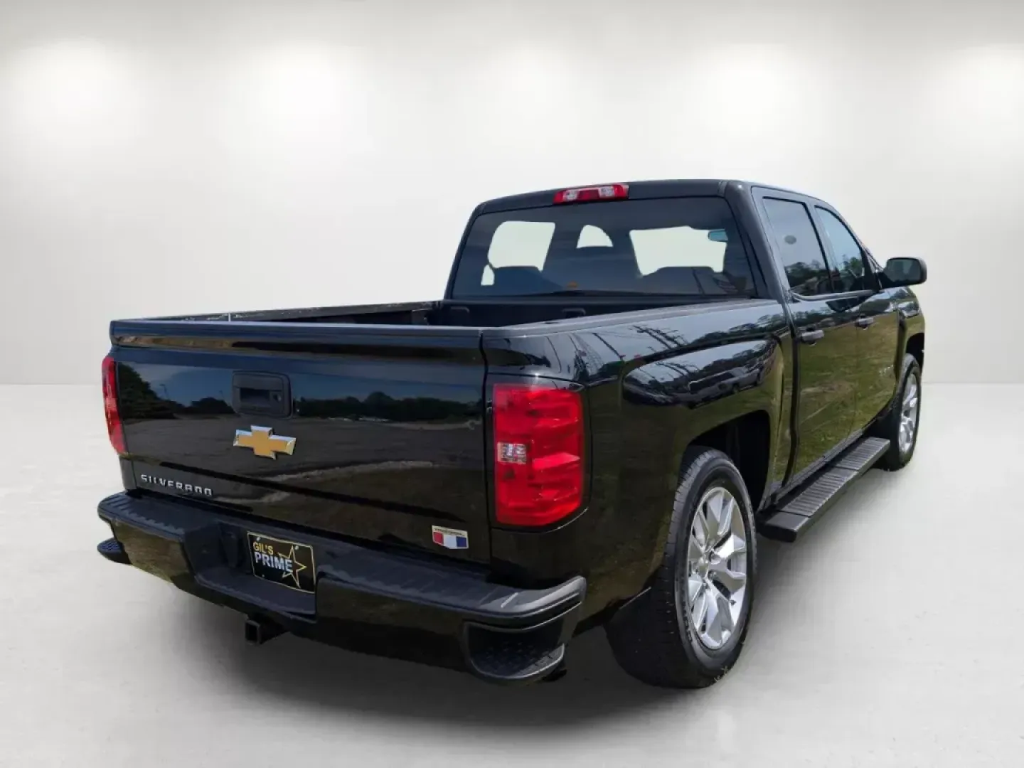 2018 /Dark Ash with Jet Black Interior Accents Chevrolet Silverado 1500 Custom (3GCPCPEC4JG) with an Gas V8 5.3L/325 engine, 6-Speed Automatic transmission, located at 3959 U.S. 80 W, Phenix City, AL, 36870, (334) 297-4885, 32.469296, -85.135185 - 2018 Chevrolet Silverado 1500 Custom - Photo#5