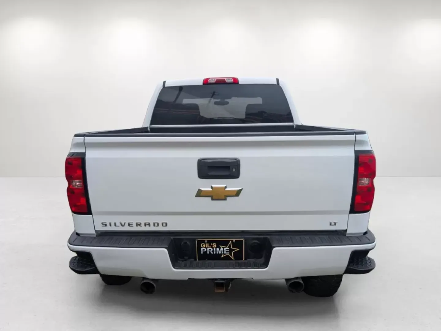 2018 /Jet Black Chevrolet Silverado 1500 LT (3GCUKREC0JG) with an Other engine, located at 3959 U.S. 80 W, Phenix City, AL, 36870, (334) 297-4885, 32.469296, -85.135185 - **Adventure Awaits with the 2018 Chevrolet Silverado 1500 LT** <br /> <br /> Are you ready to elevate your weekend adventures and daily commutes? The 2018 Chevrolet Silverado 1500 LT is not just a truck; it's a lifestyle upgrade. Perfect for those who crave the open road and seek a reliable vehicle - Photo#5