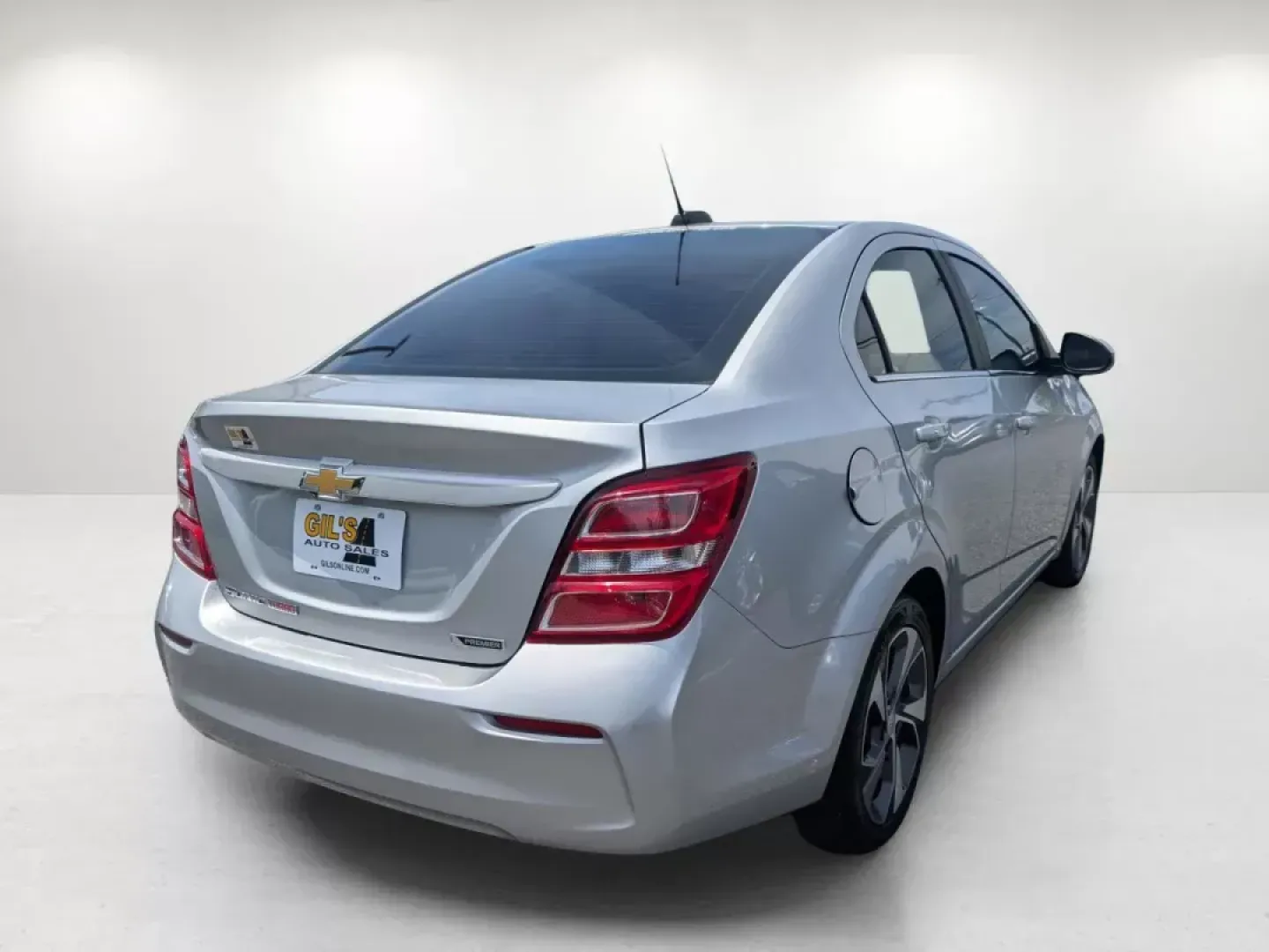 2018 /Jet Black/Dark Titanium Chevrolet Sonic Premier (1G1JF5SB4J4) with an Turbocharged Gas I4 1.4L/110 engine, 6-Speed Automatic transmission, located at 5115 14th Ave., Columbus, GA, 31904, (706) 323-0345, 32.511494, -84.971046 - 2018 Chevrolet Sonic Premier - Photo#4