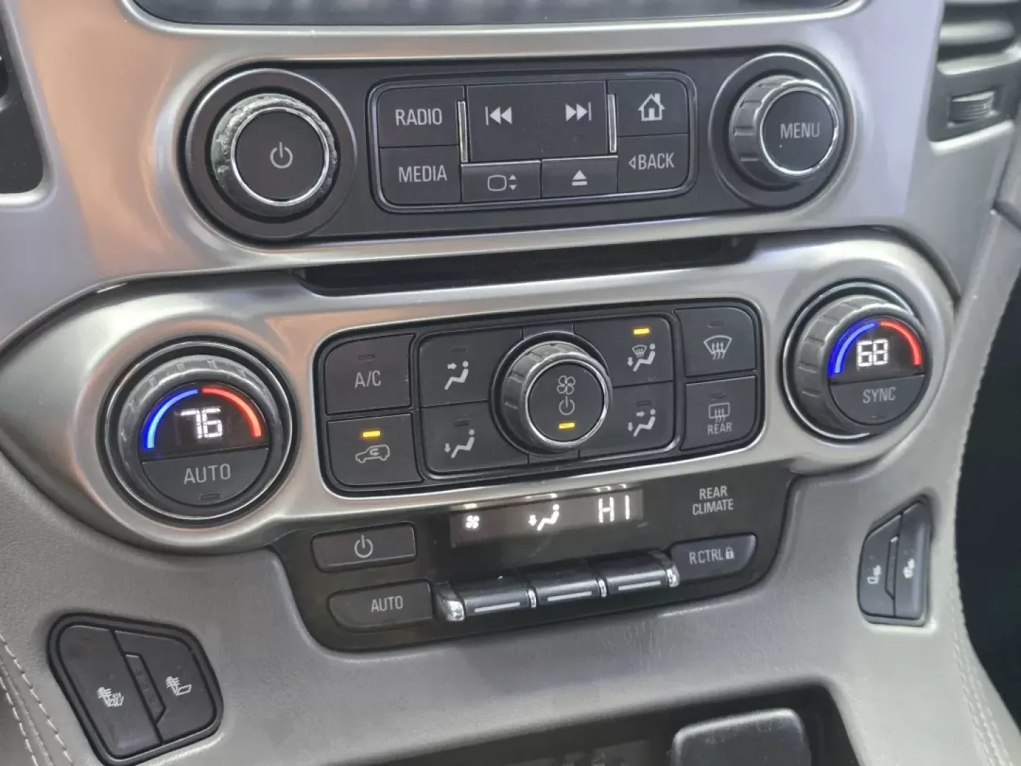 2018 /Jet Black/Dark Ash Chevrolet Suburban LT (1GNSCHKC3JR) with an Other engine, located at 3959 U.S. 80 W, Phenix City, AL, 36870, (334) 297-4885, 32.469296, -85.135185 - **Elevate Your Family Adventures with the 2018 Chevrolet Suburban LT in Prattville, AL!**<br /> <br /> Are you looking for the perfect vehicle for family road trips, weekend getaways, or just daily commutes? Look no further than the stunning 2018 Chevrolet Suburban LT, available now at Gils Auto Pr - Photo#18