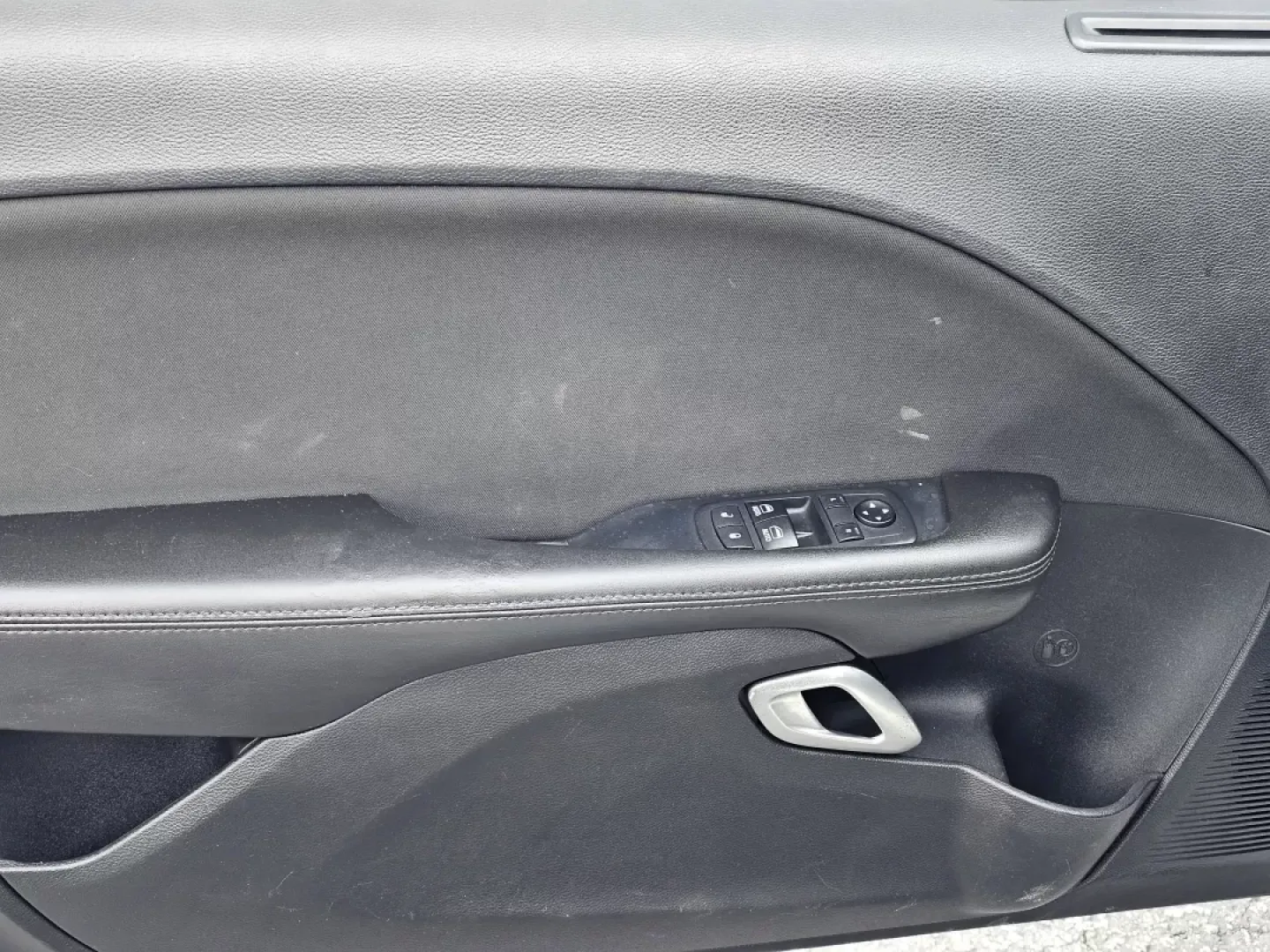 2018 /Black Dodge Challenger SXT (2C3CDZAG6JH) with an Other engine, located at 3959 U.S. 80 W, Phenix City, AL, 36870, (334) 297-4885, 32.469296, -85.135185 - **Unleash Your Inner Adventurer with the 2018 Dodge Challenger SXT at Gils Auto - Phenix City!**<br /> <br /> Are you ready to elevate your driving experience? Whether you're navigating your daily commute, cruising through the scenic roads of Alabama, or embarking on weekend adventures, the 2018 Dod - Photo#8