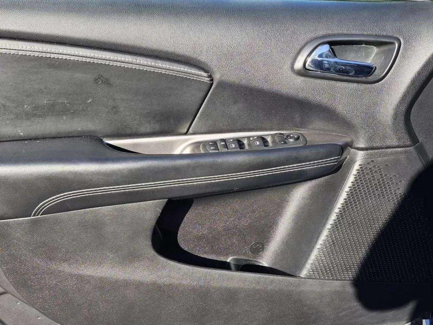 2018 /Black Dodge Journey Crossroad (3C4PDCGG7JT) with an Other engine, located at 3959 U.S. 80 W, Phenix City, AL, 36870, (334) 297-4885, 32.469296, -85.135185 - Ready to elevate your family's adventures? Look no further than this stunning 2018 Dodge Journey Crossroad, now available at Gils Auto in Phenix City, AL. With its spacious interior, advanced tech features, and robust performance, this SUV is perfect for growing families, weekend trips, or daily com - Photo#9